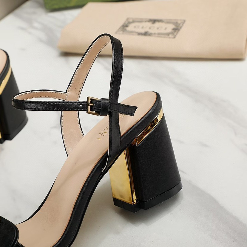 ua G*u*i mid-heel sandal