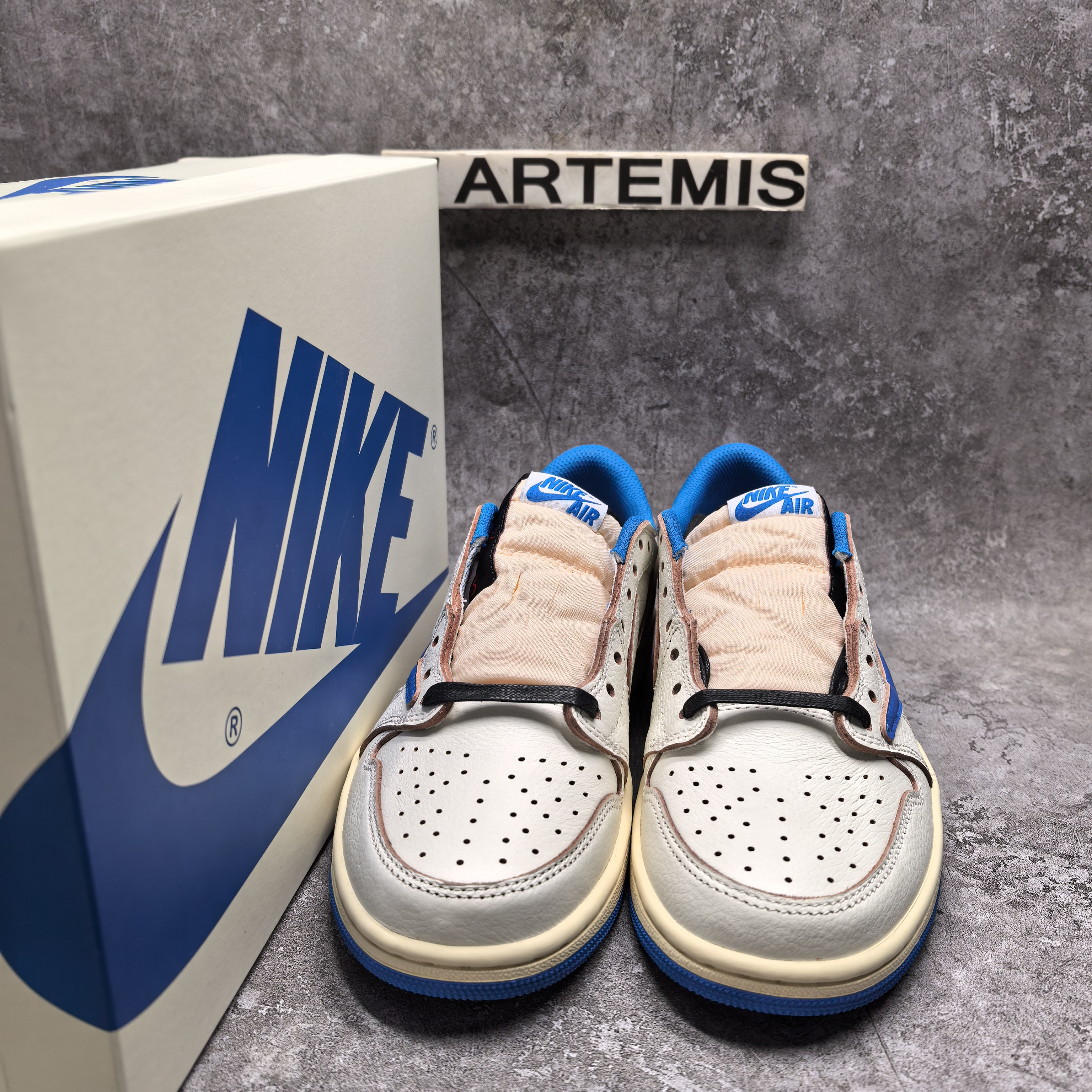 UA Air Jordan 1 Retro Low OG SP Fragment x Travis Scott Sail Military Blue