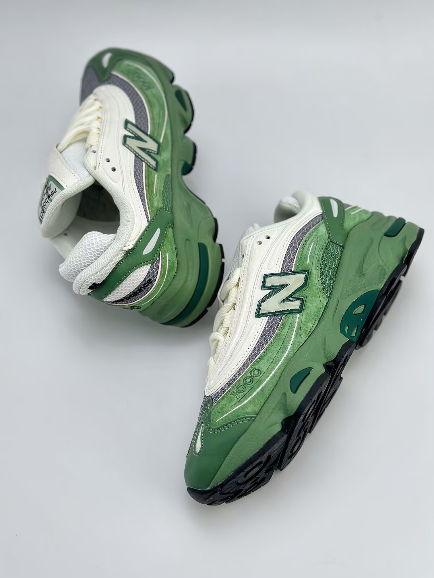 UA New Balance 1000 Green