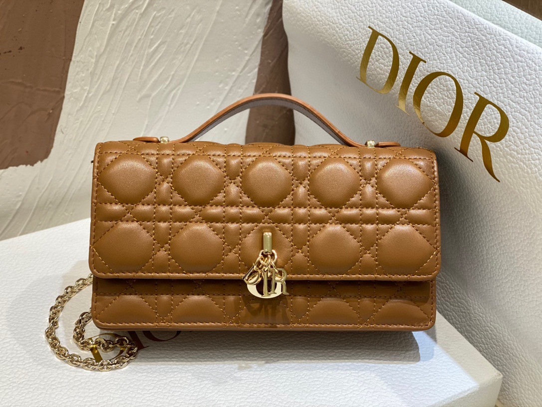 miss D*or mini handbag 21 x 11.5 x 4.5 cm