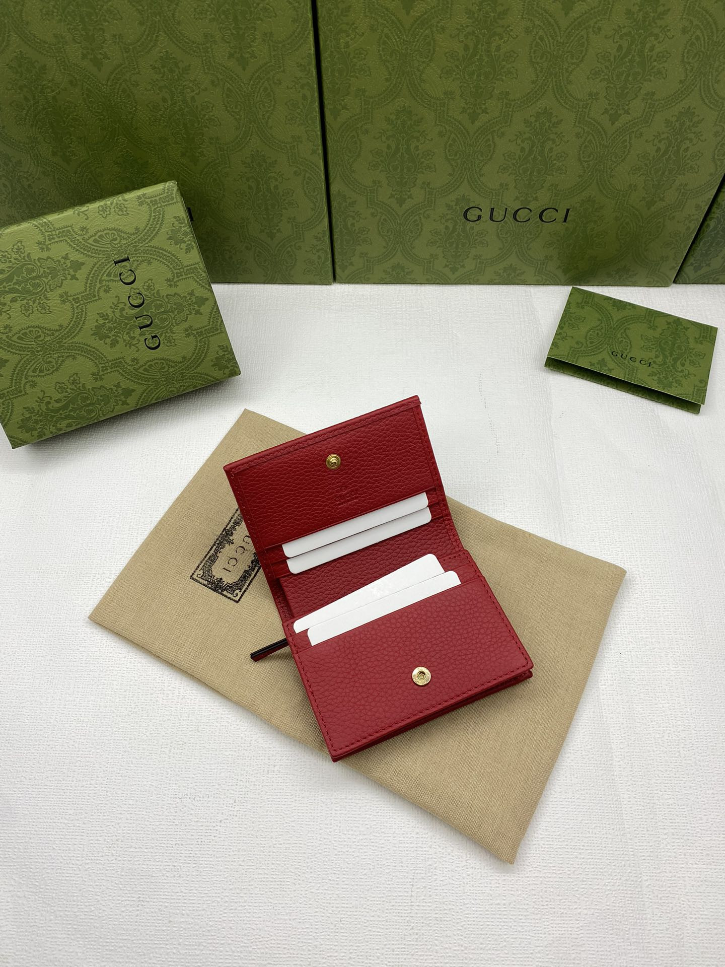 G*u*i huhu card wallet 11x8.5x3cm