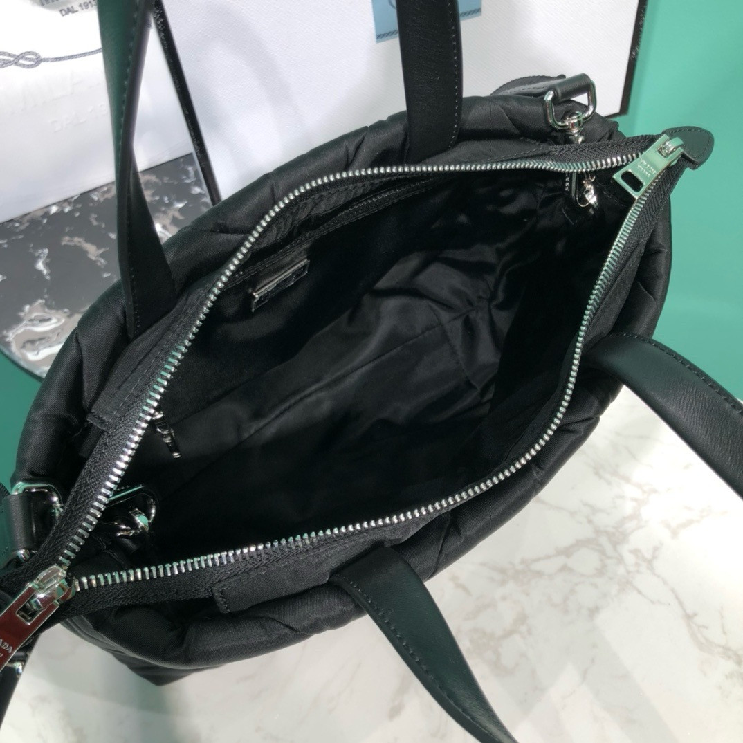 Pra*a re-nylon system tote 25x21.5x13cm