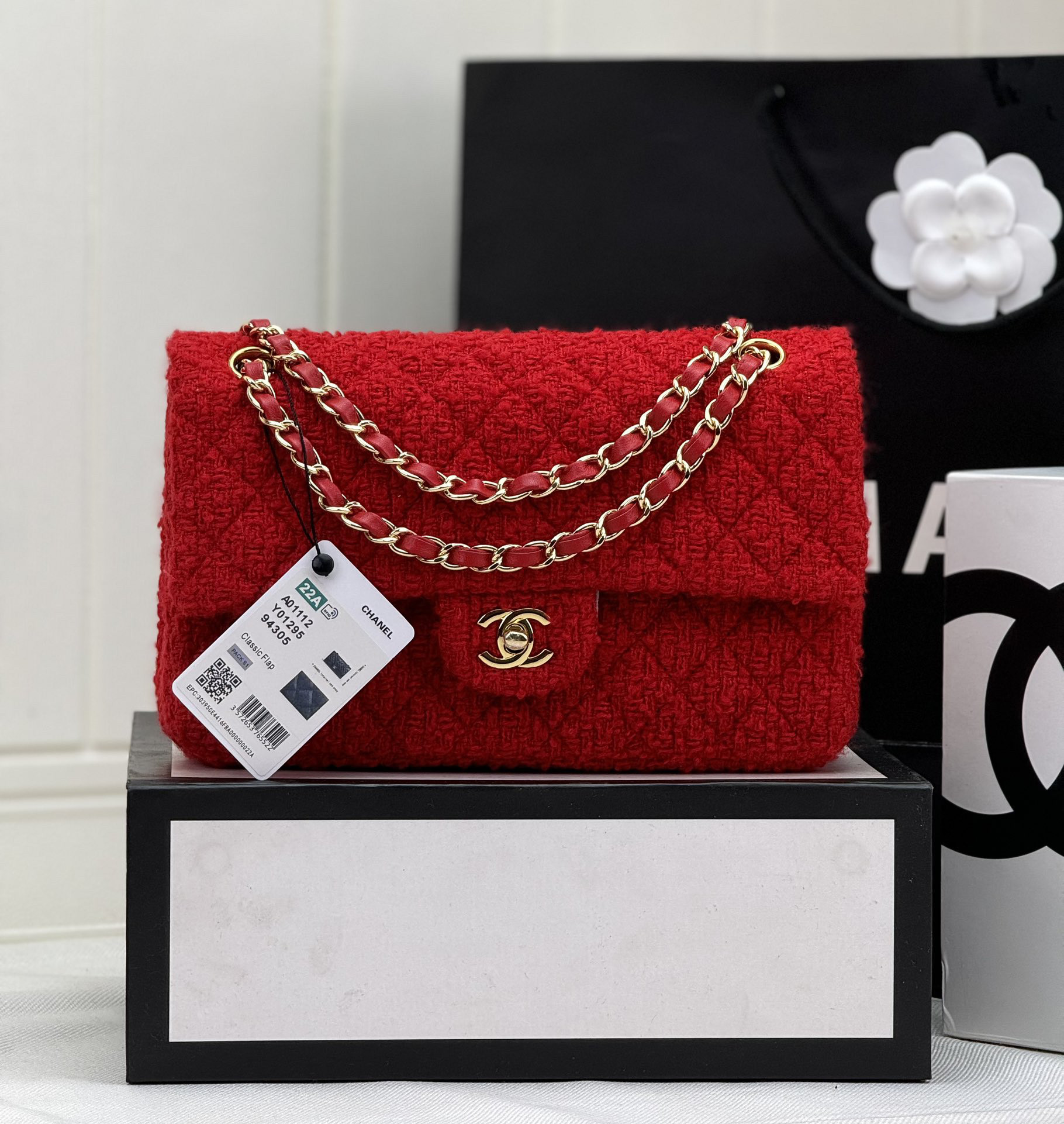 Ch*el mini classic 11.12 handbag 25 15.5 × 25.5 × 6.5 cm
