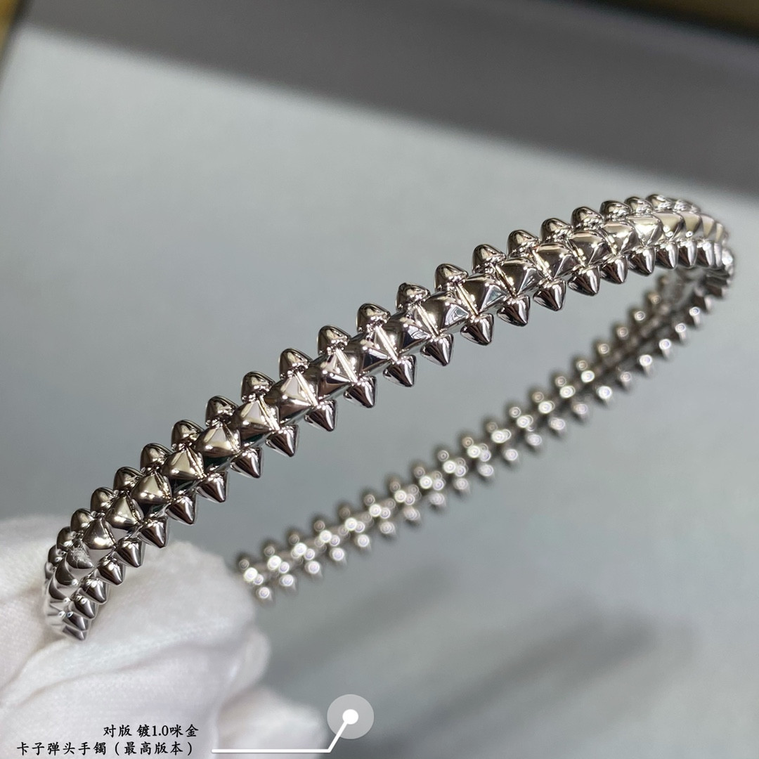 Ca*t*er bullet bracelet