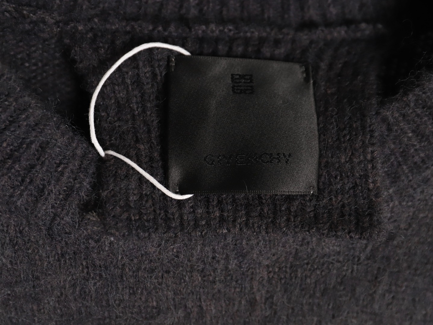 Givenchy 24FW Sweaters