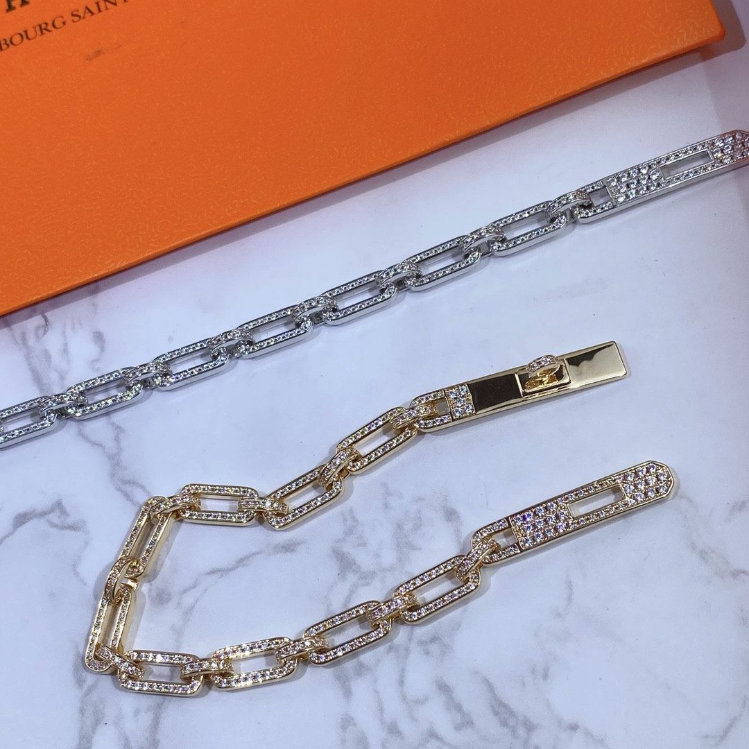H**me5 fully di*m*nd-encrusted kelly bracelet