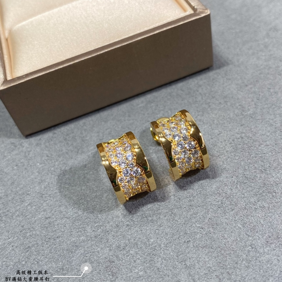 b*l*ai full of Di*m*nd waist earrings