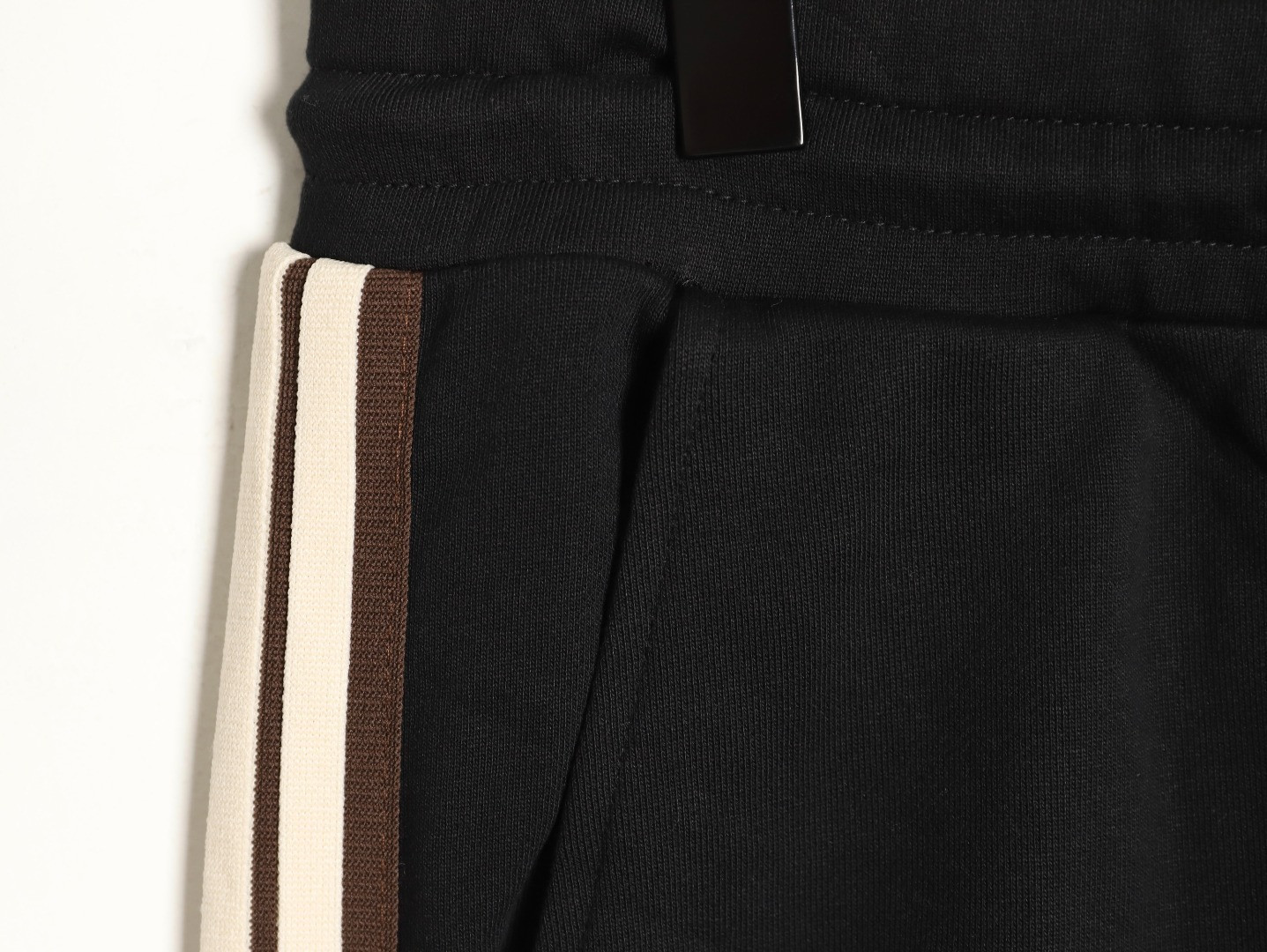 Ce**e pants