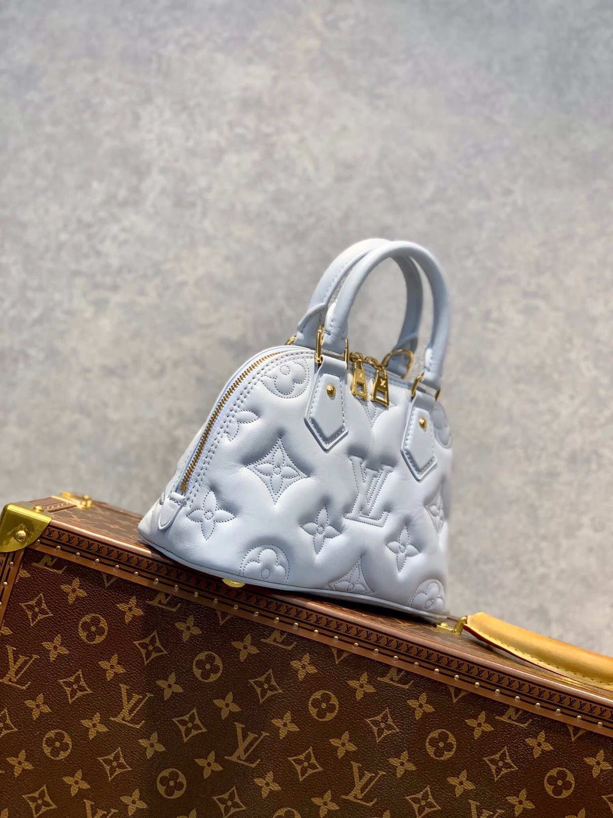 LV ALMA BB M59822