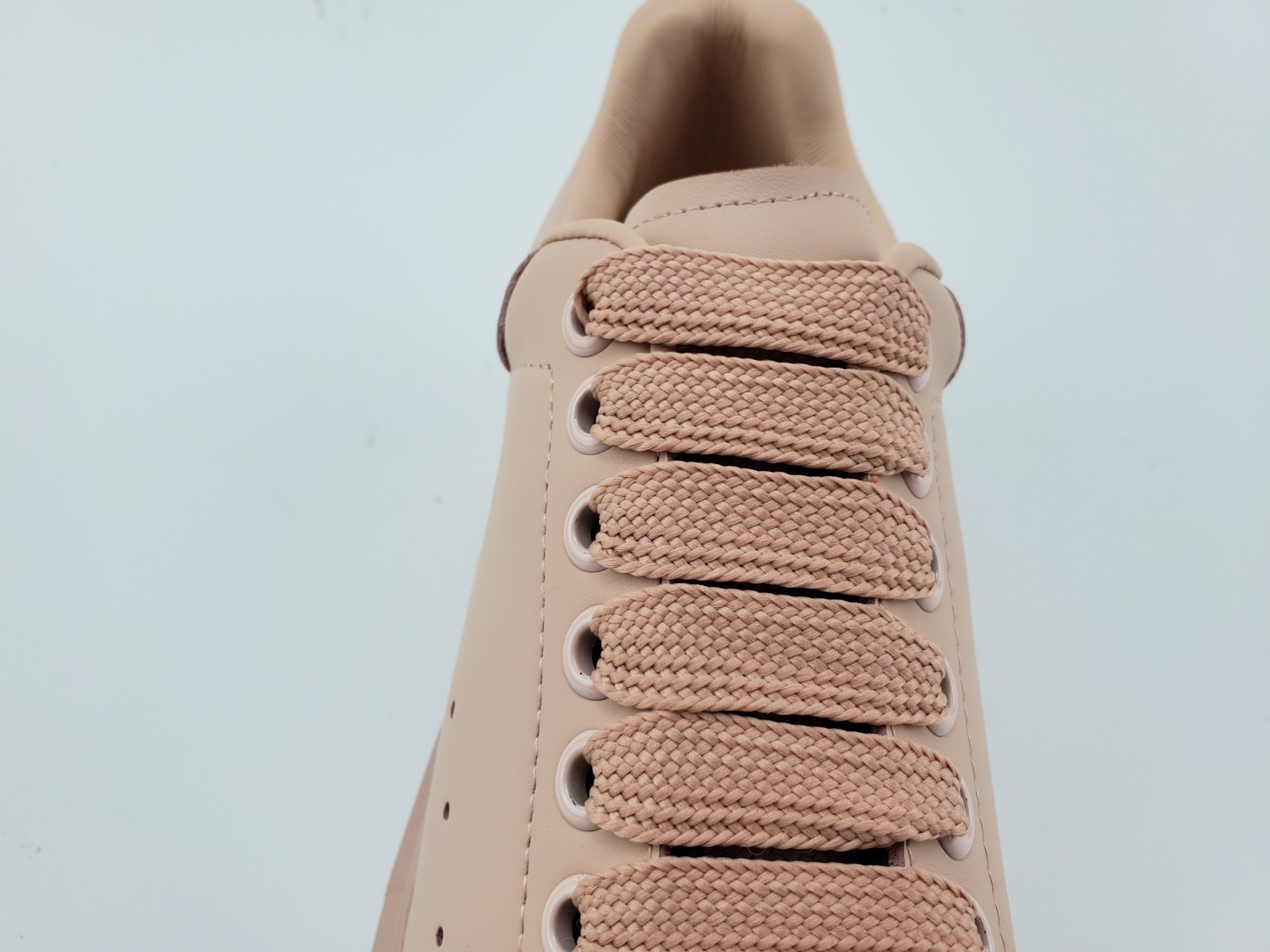 ale*d*r M*Q*en trainers pink