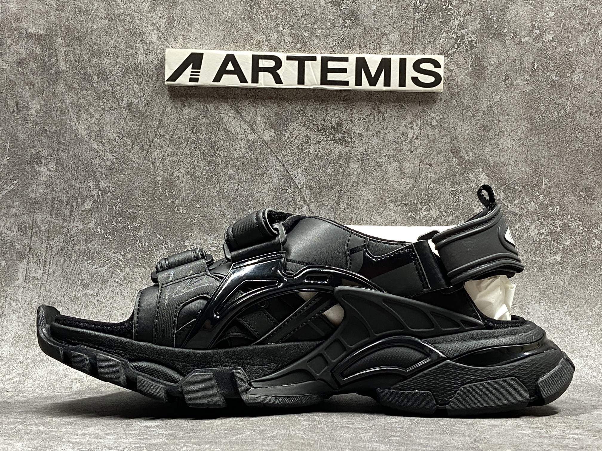 Balenciga Track Sandal Black