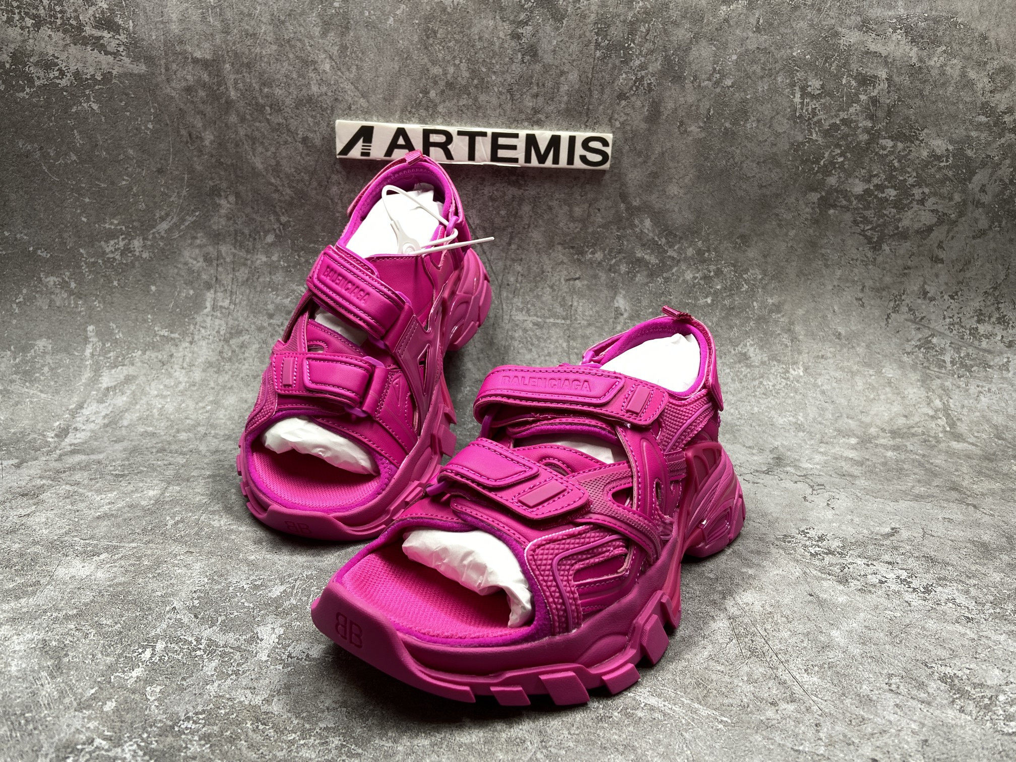 Balenciga Track Sandal Rose Bubble Gum