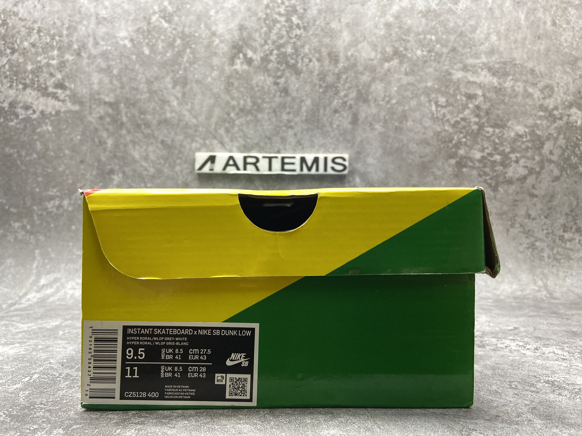 Nike SB Dunk Low Instant Skateboards