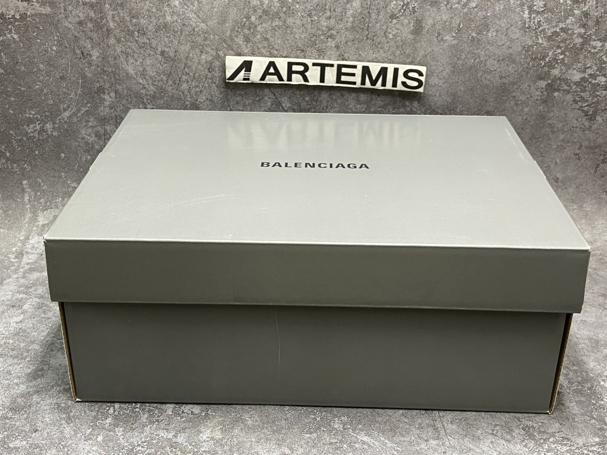 Balenciga Drive Sneaker 