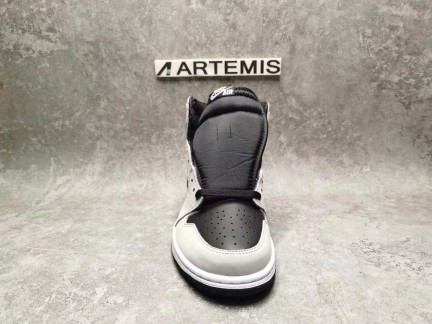 Air Jordan 1 Retro High Black White Light Smoke Grey