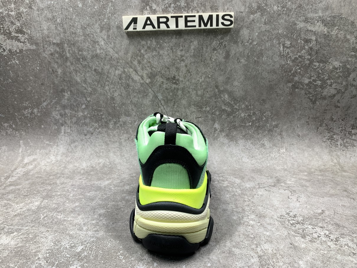 Balenciga Triple S Sneaker Very Fluo