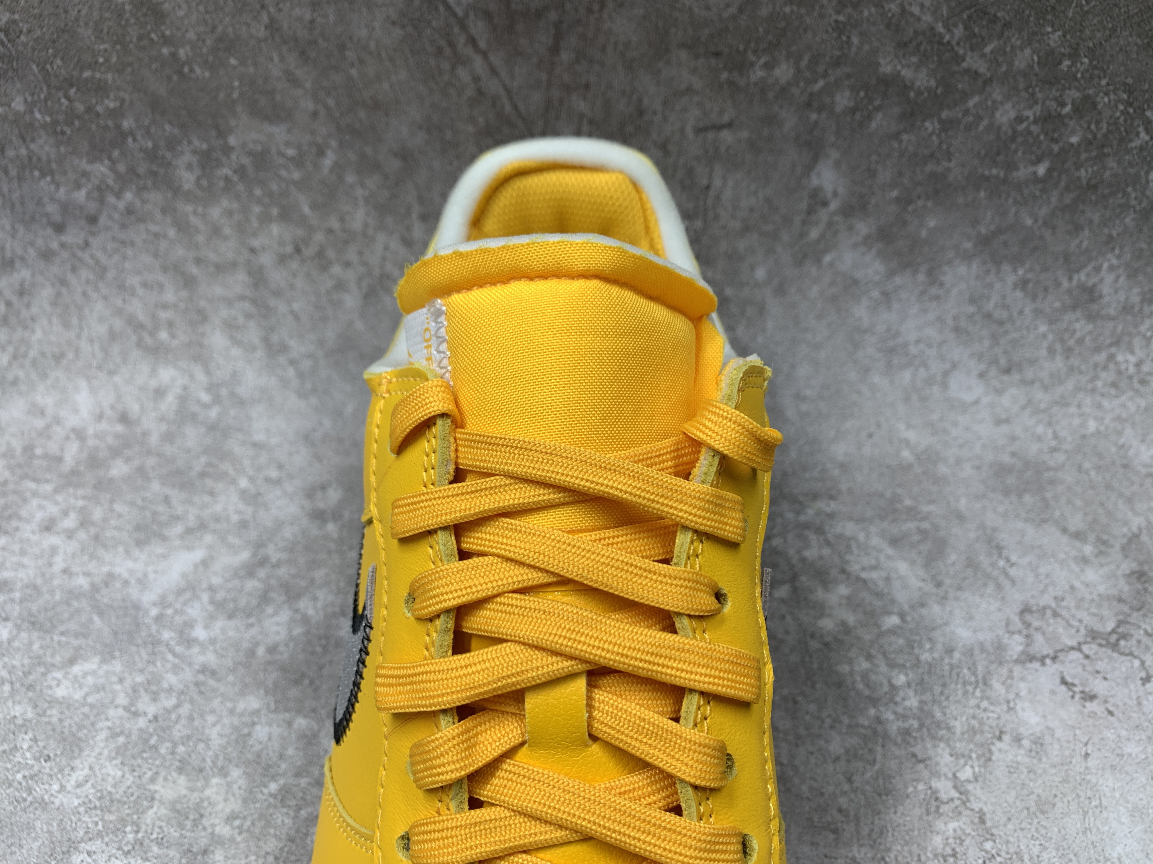 Air Force 1 x Off-White Low University Gold