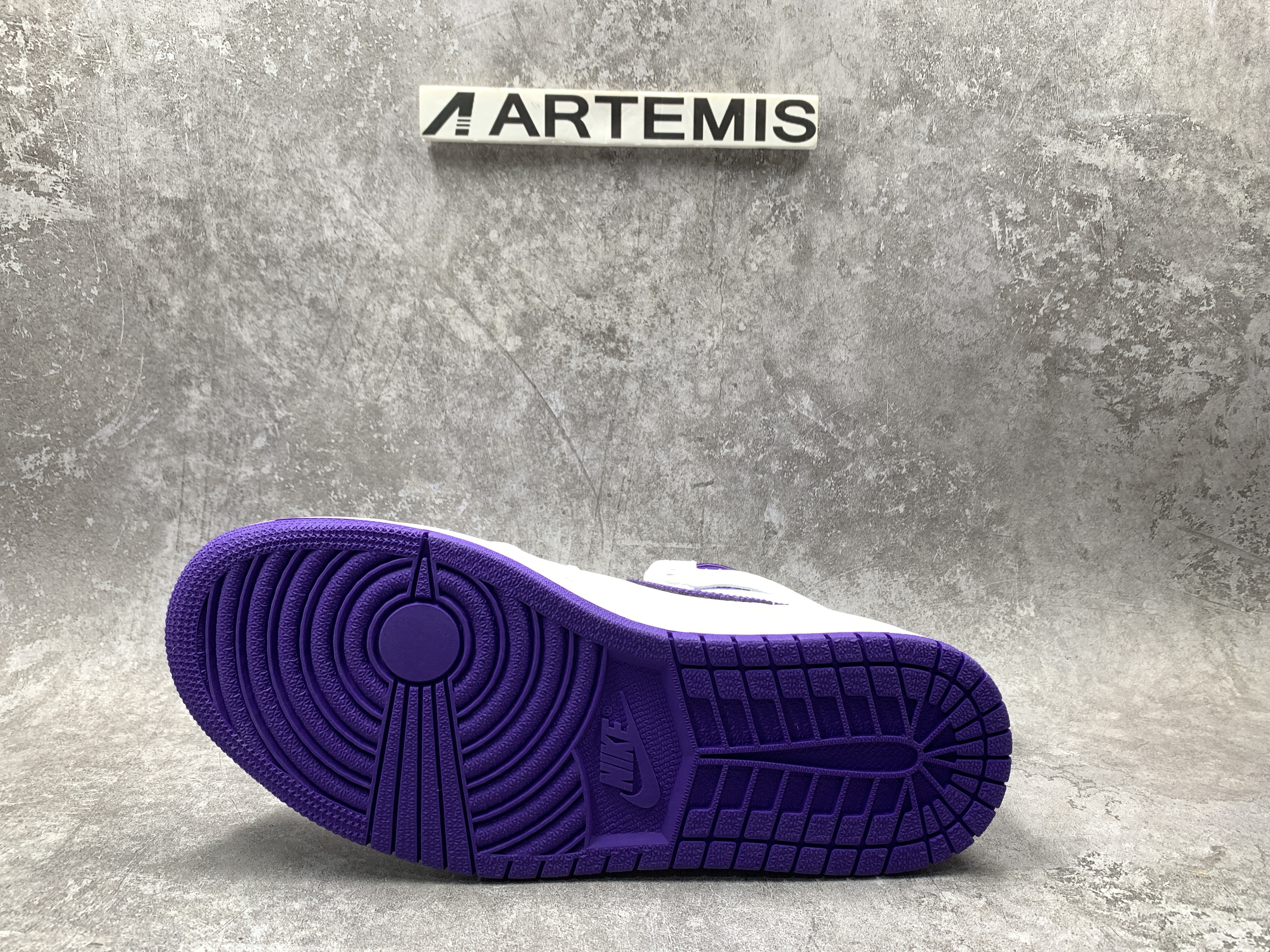 Air Jordan 1 Retro High White/Court Purple