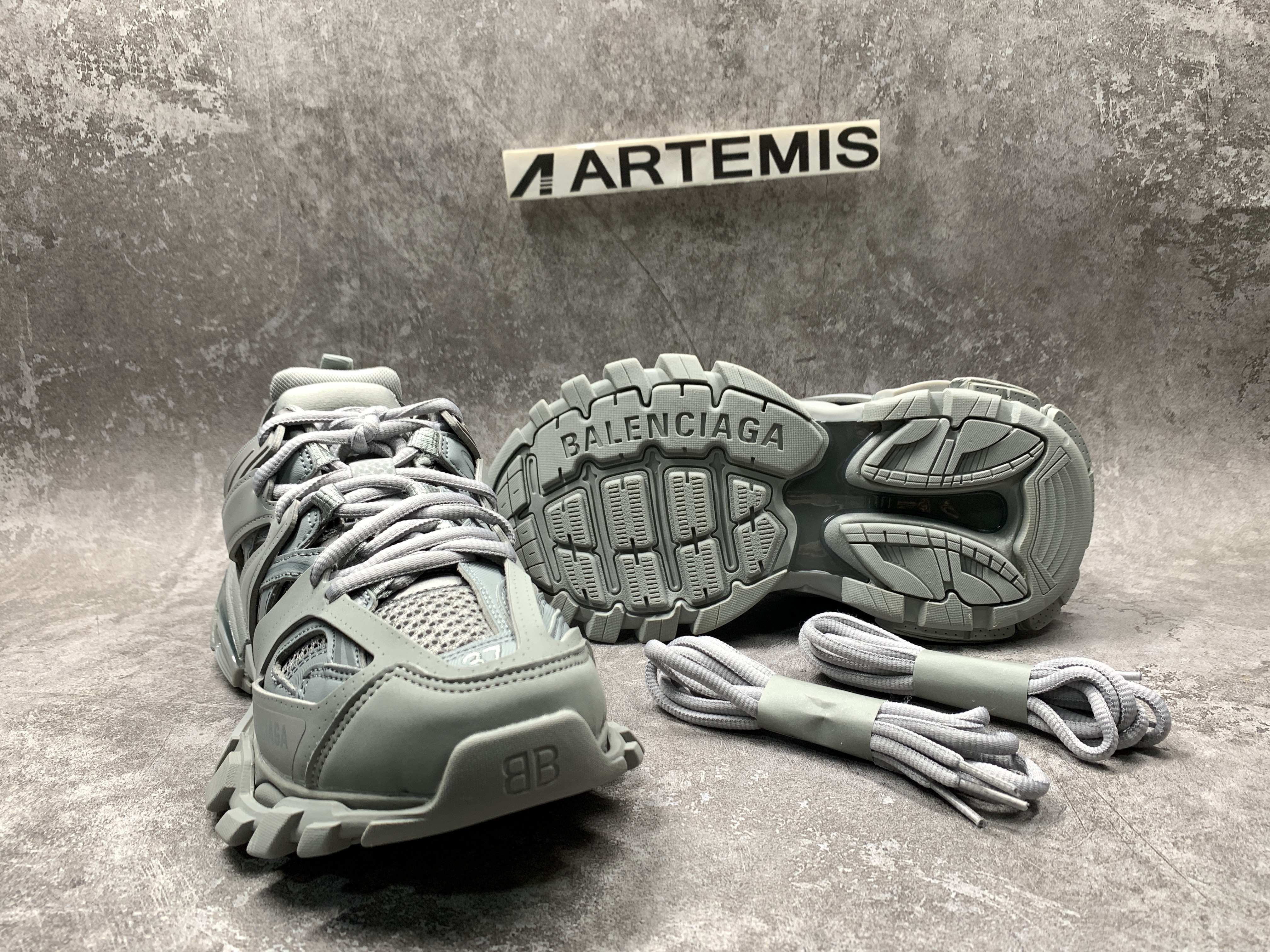 Balenciga Wmns Track Sneaker Grey