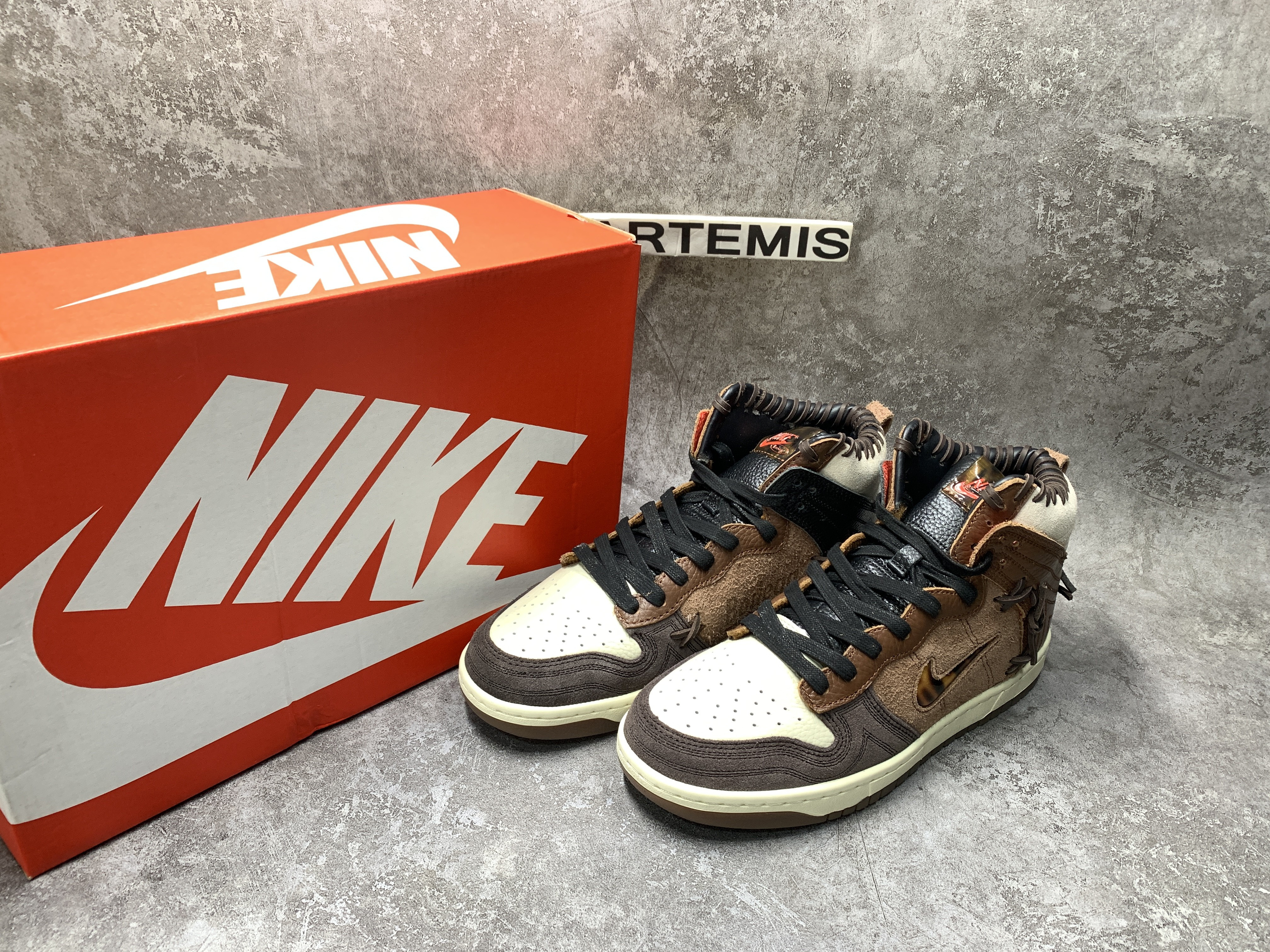 Nike Dunk High Bodega Legend Fauna Brown