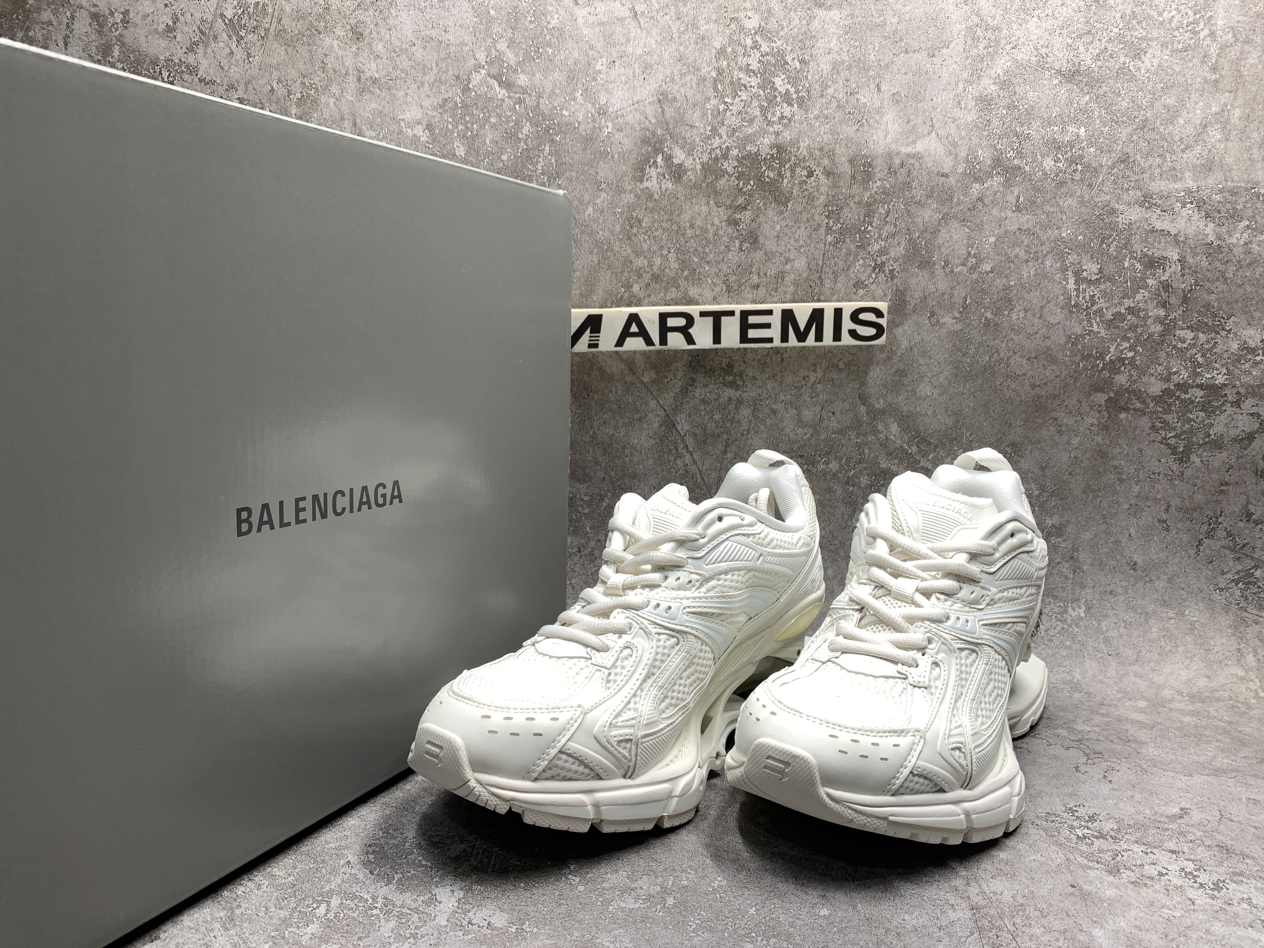 Balenciga X-Pander White