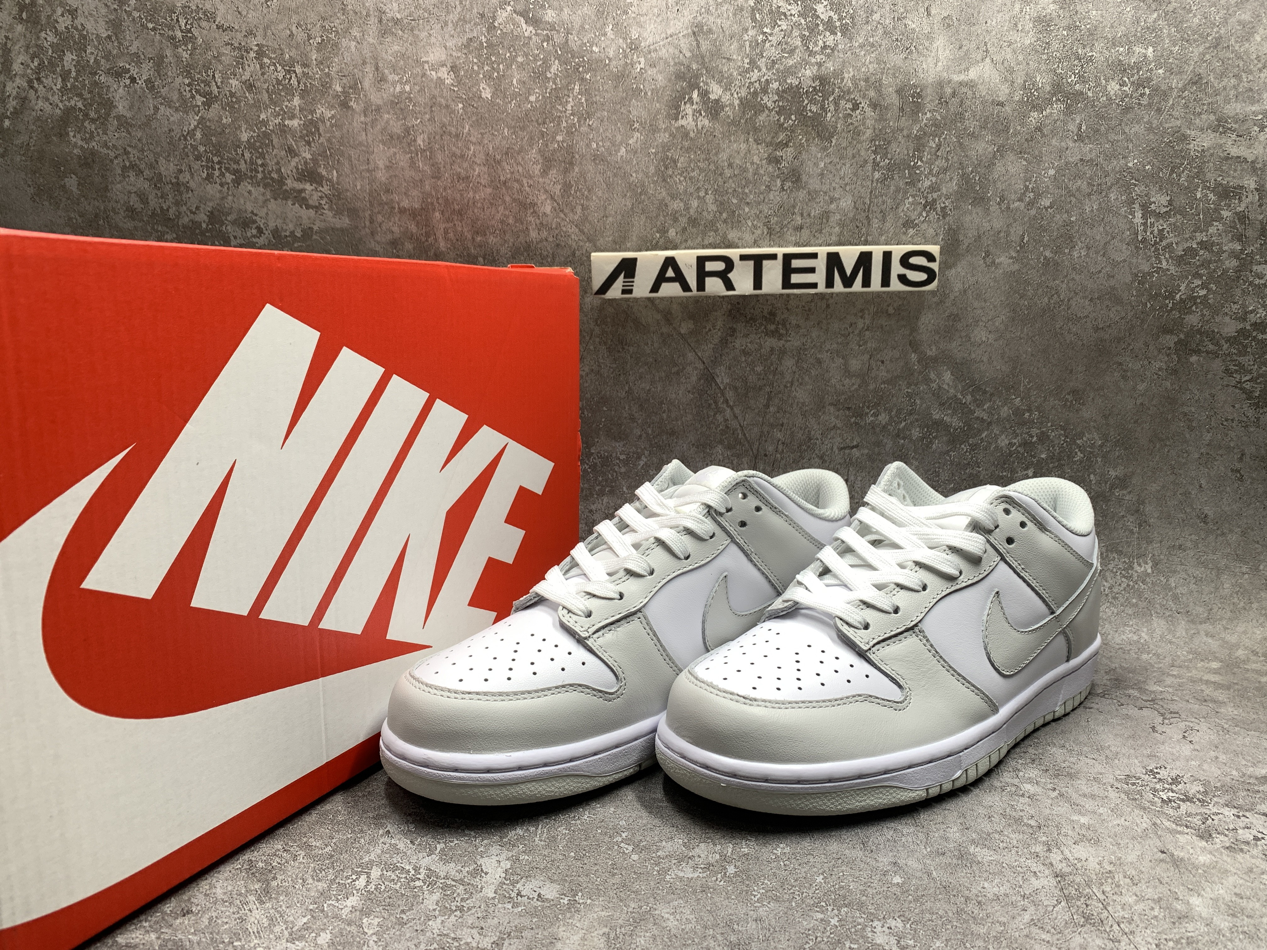 Nike Dunk Low Photon Dust