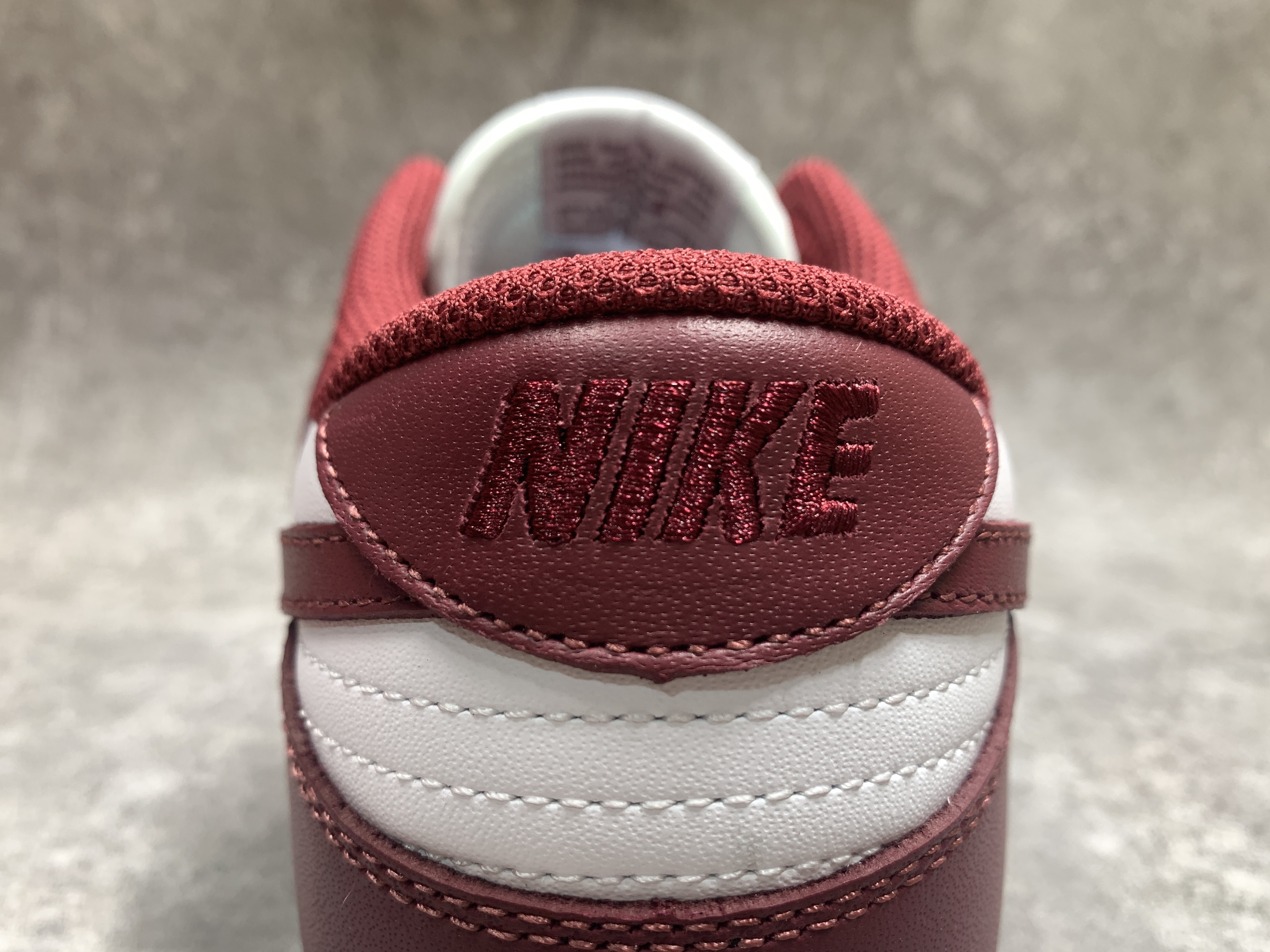 Nike Dunk Low Bordeaux
