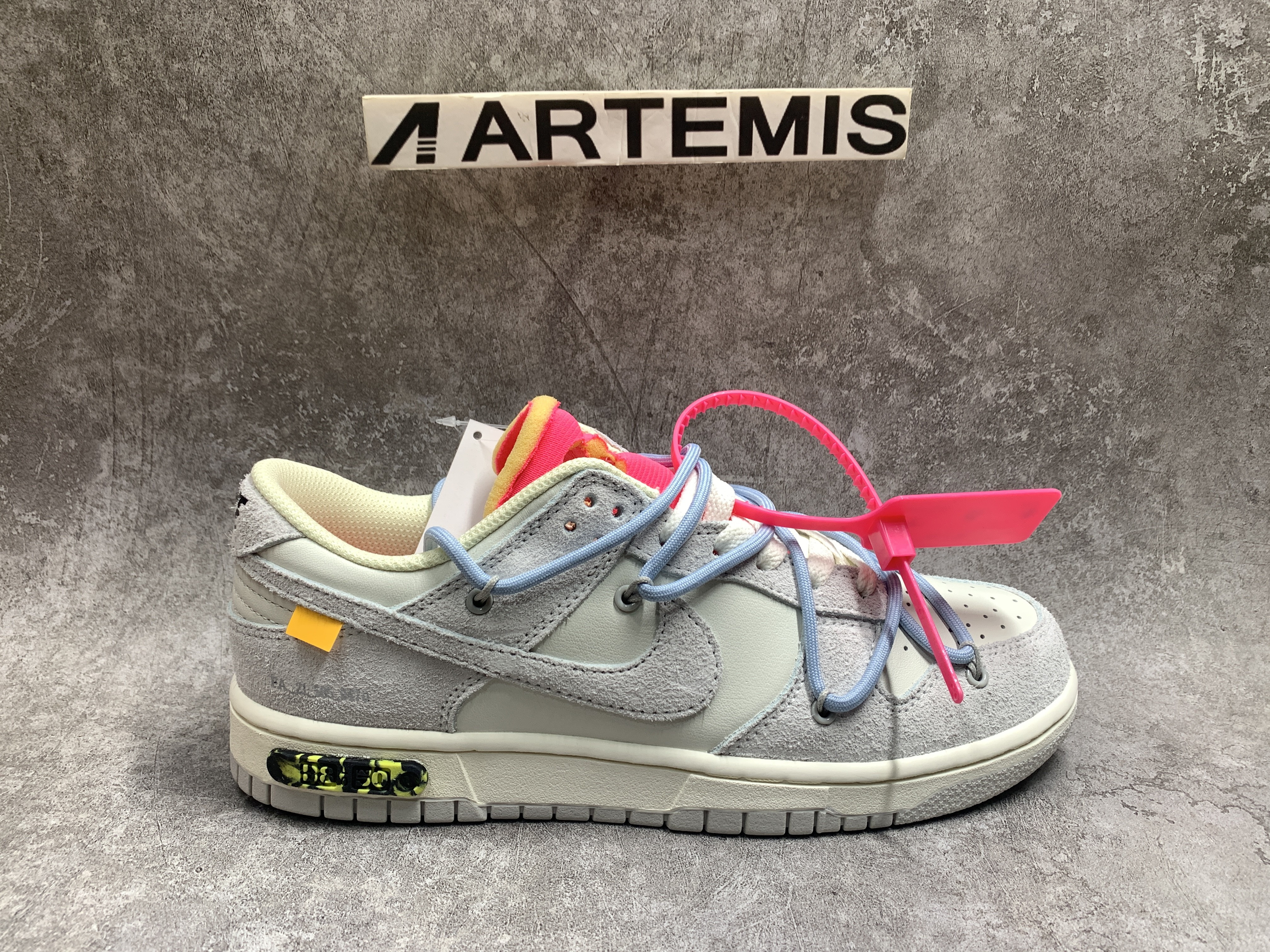 Off-White x Dunk Low Lot 38 of 50
