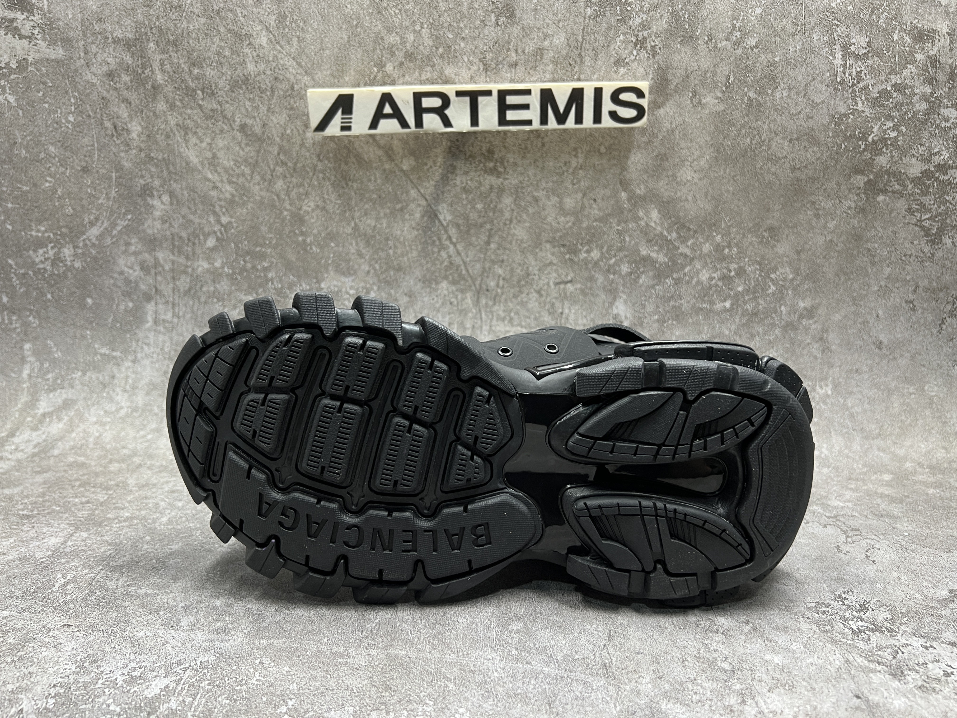Balenciga Track Hike Black