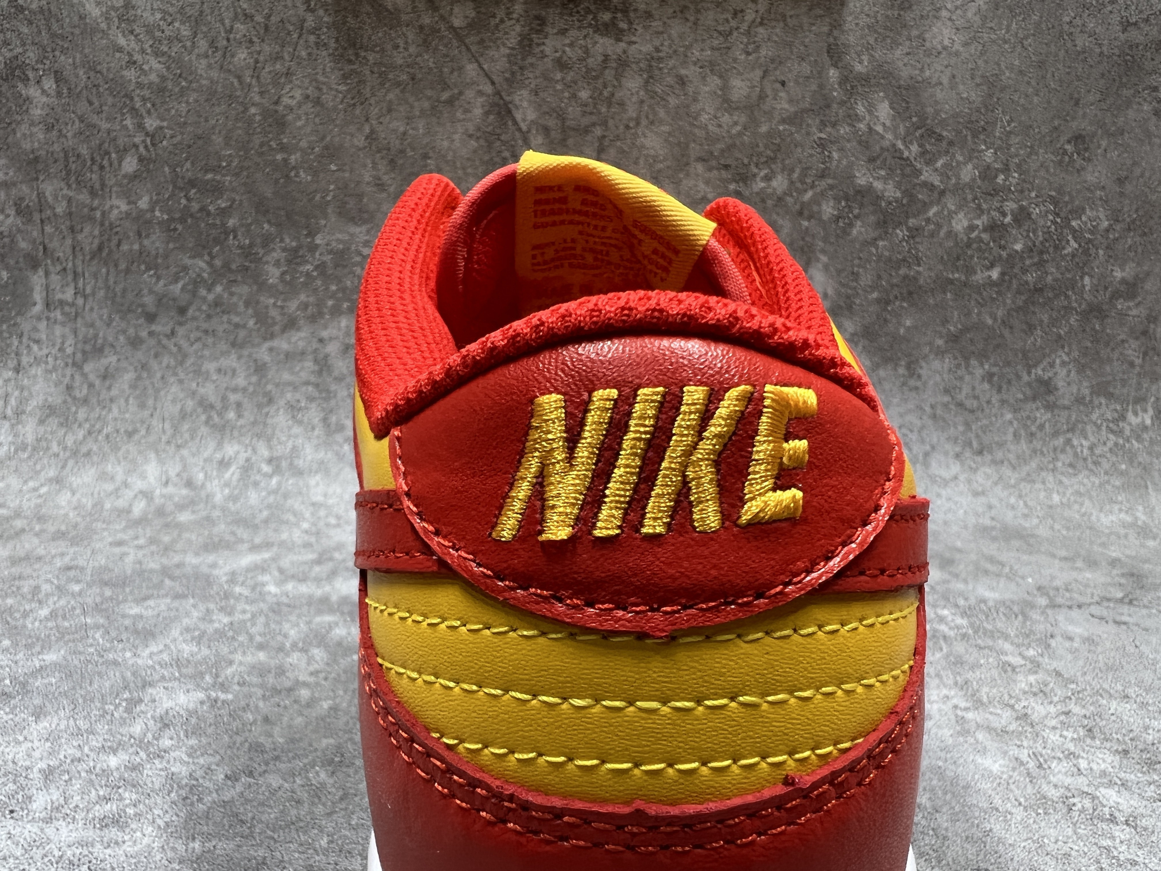 Nike Dunk Low Midas Gold