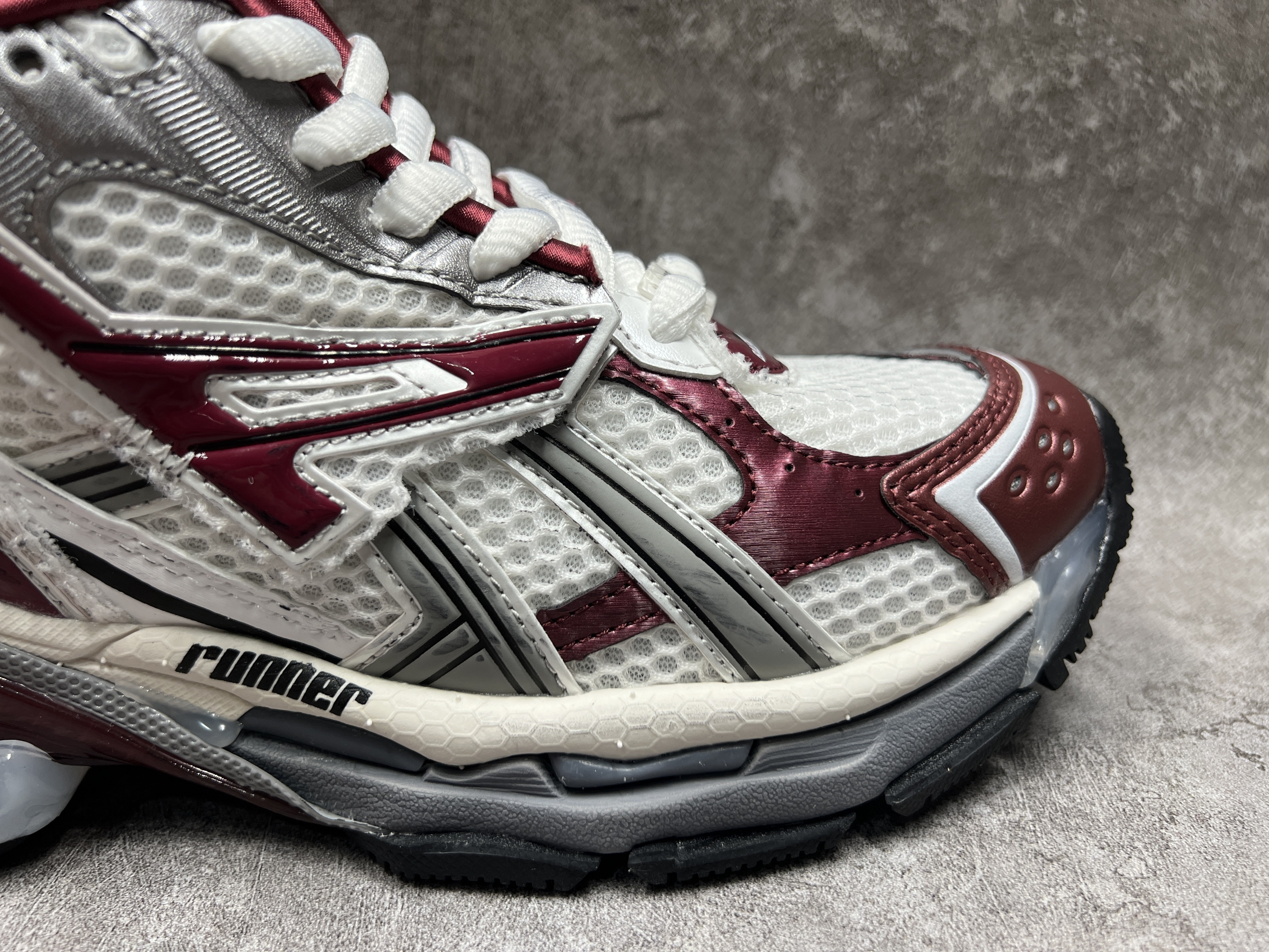 Balenciga Runner Sneaker Burgundy