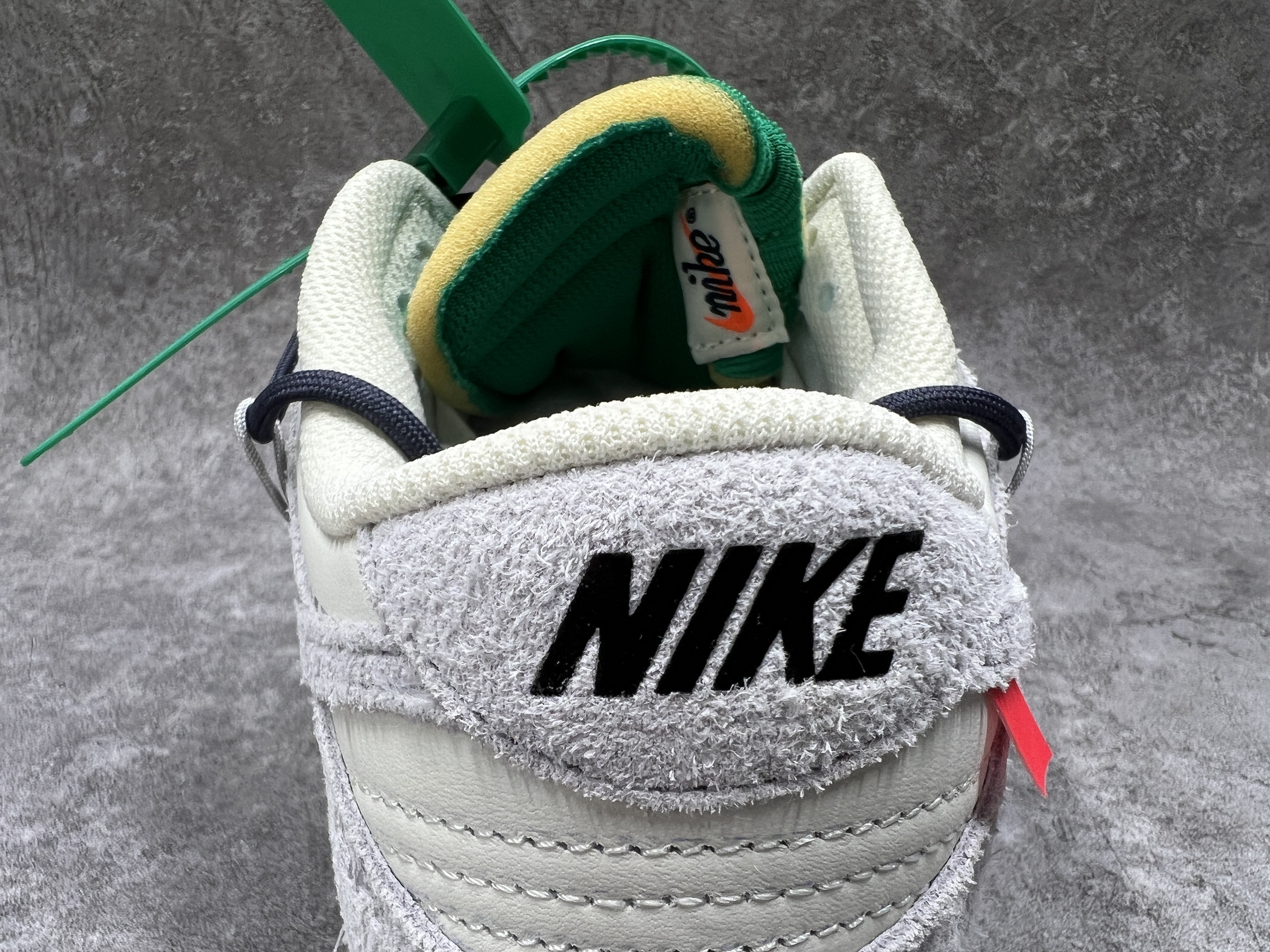 Nike Dunk Low Off-White Lot 20