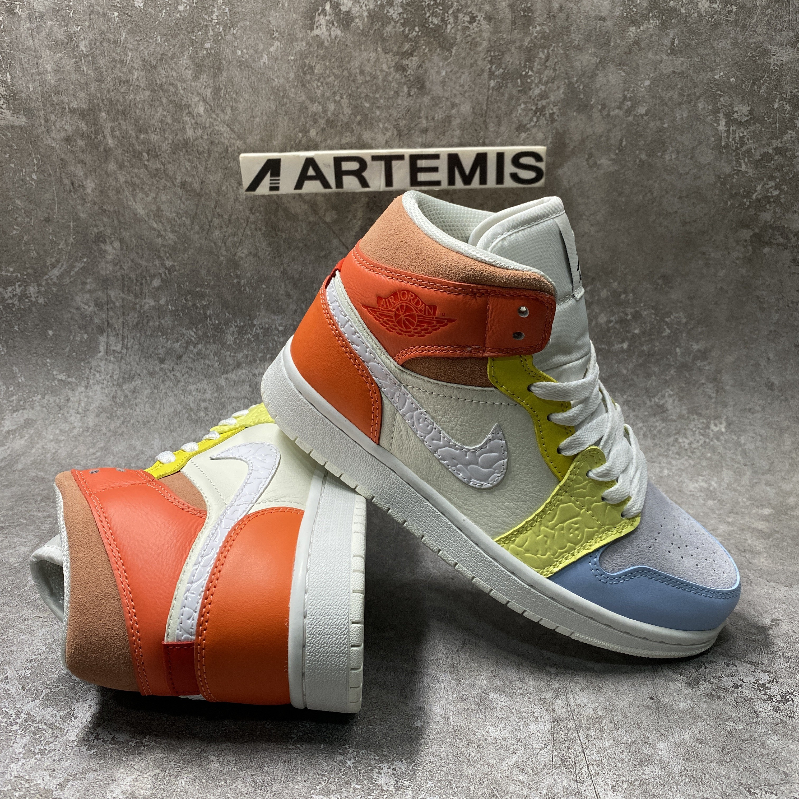Air Jordan 1 Mid To My First Coach