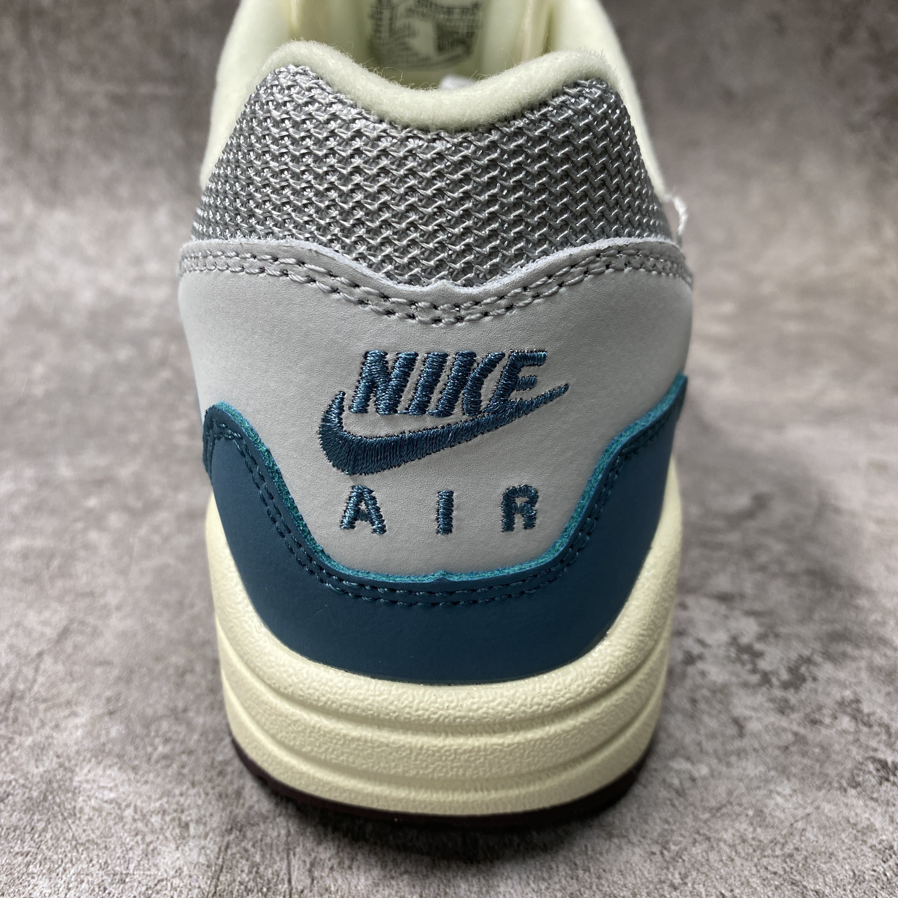 Nike Air Max 1 Patta Waves Noise Aqua