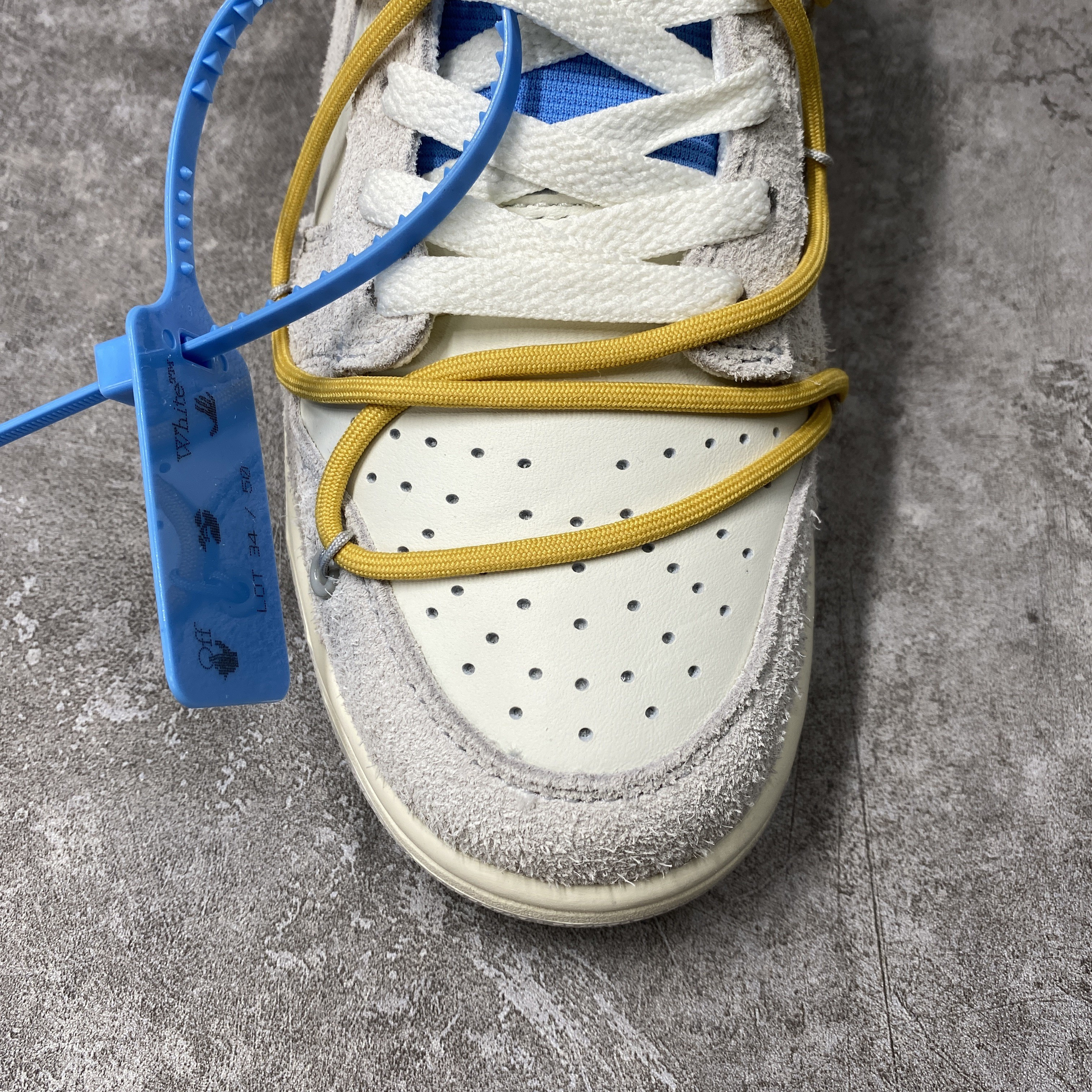 Nike Dunk Low Off-White Lot 34