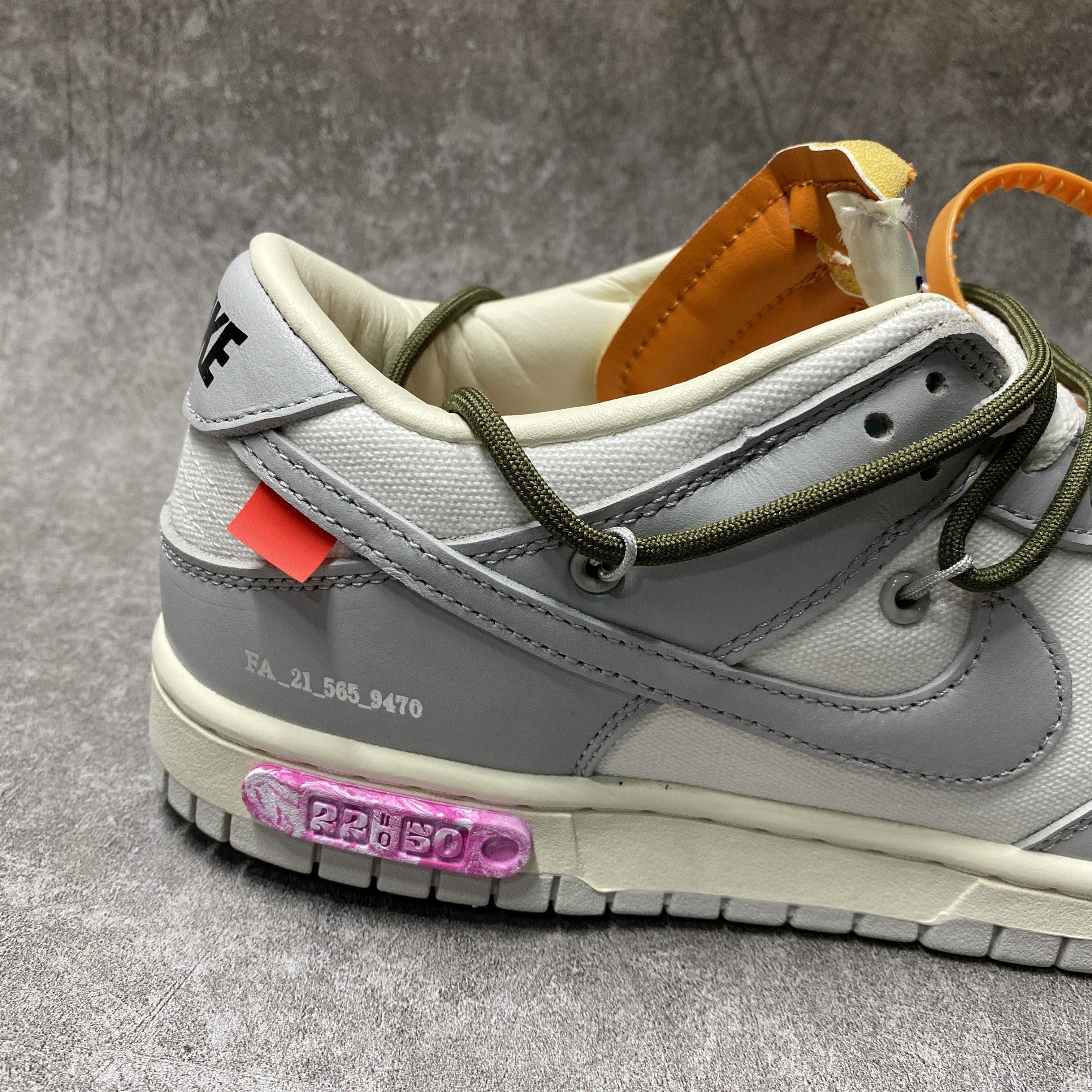 Nike Dunk Low Off-White Lot 22