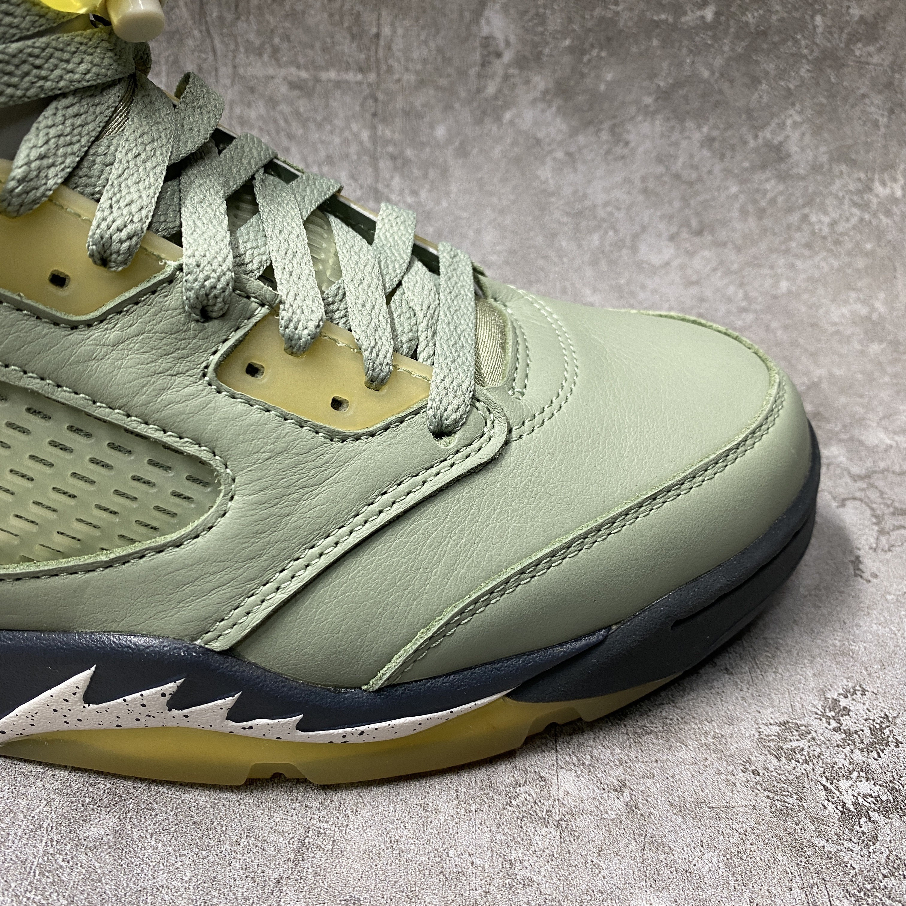 Air Jordan 5 Retro Jade Horizon