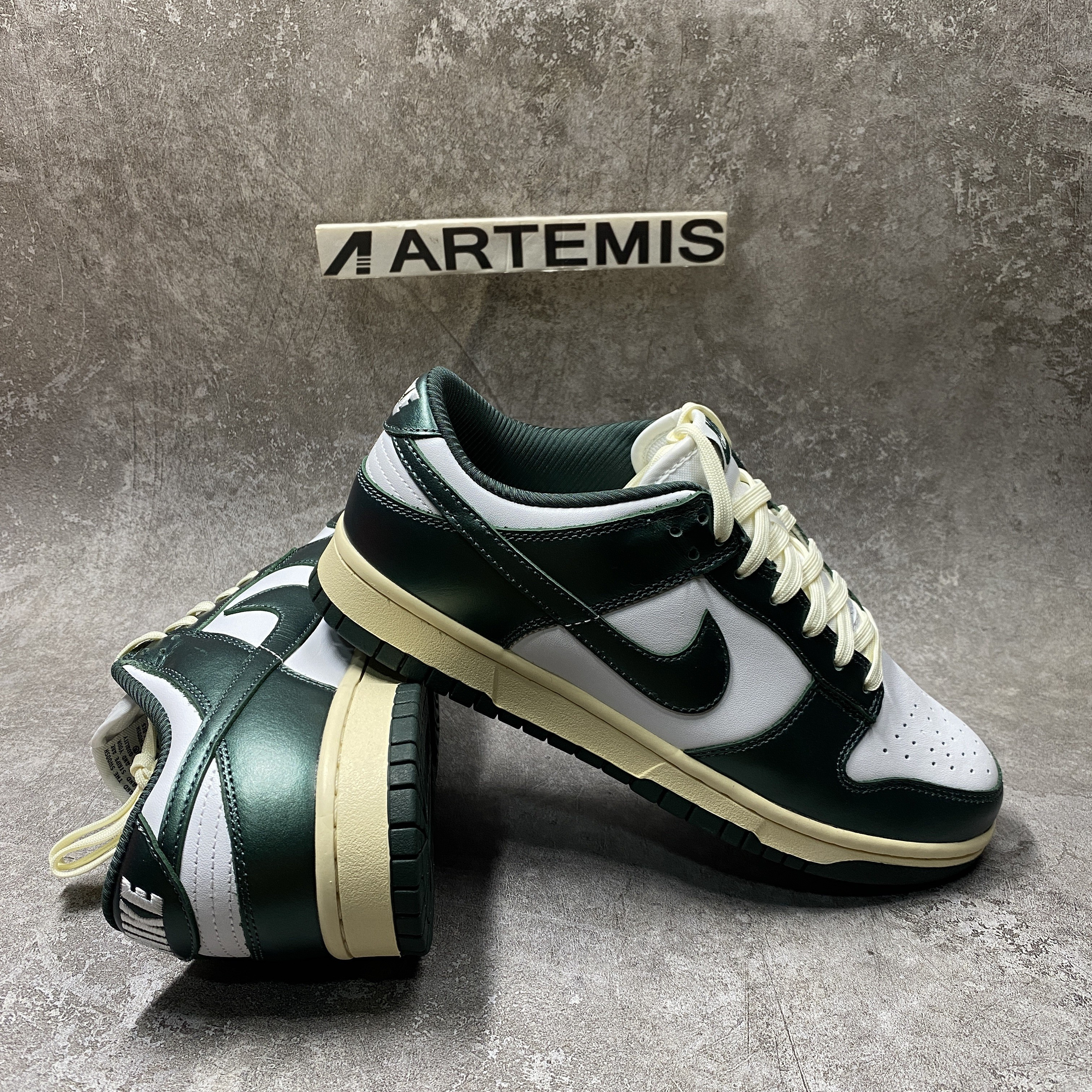 Nike Dunk Low Vintage Green