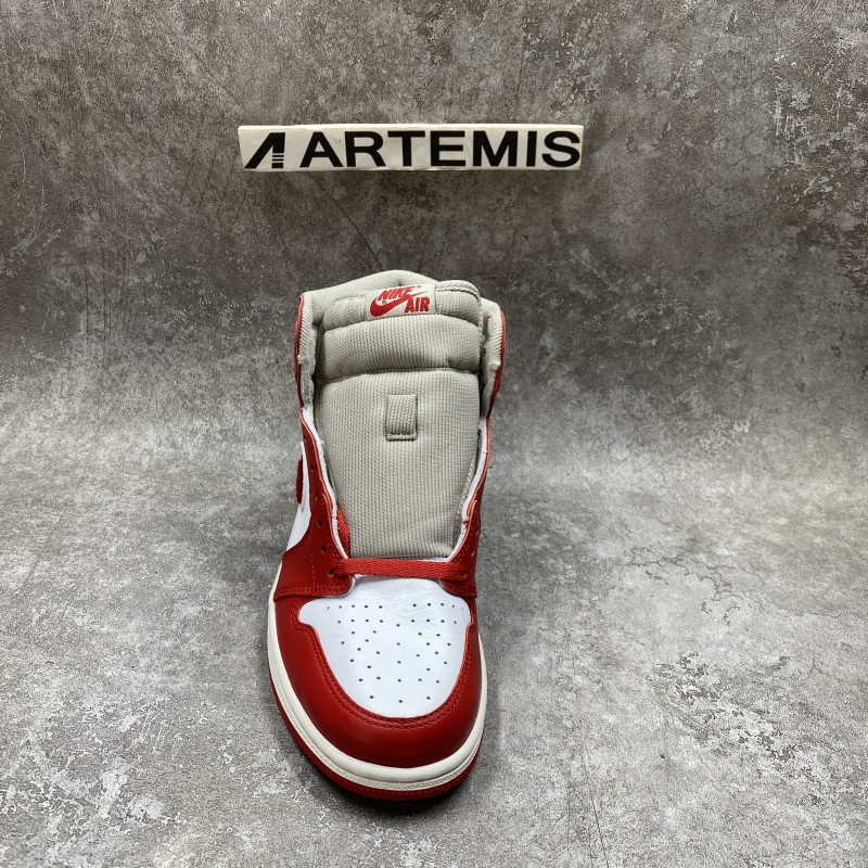 Air Jordan 1 High OG Newstalgia Chenille