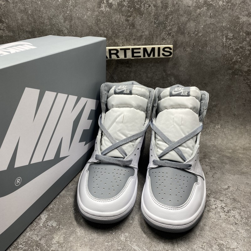 Air Jordan 1 Retro High OG Stealth