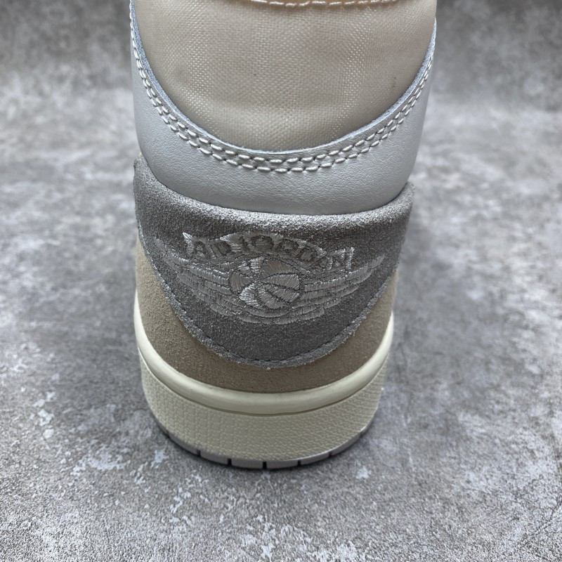 Air Jordan 1 Mid SE Craft Inside Out White Grey