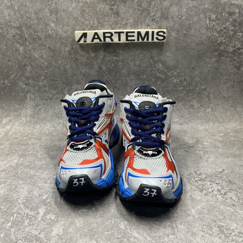 Balenciga Runner Sneakers