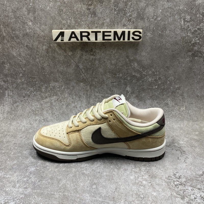 Nike Dunk SB Low Travis Scott x PlayStation