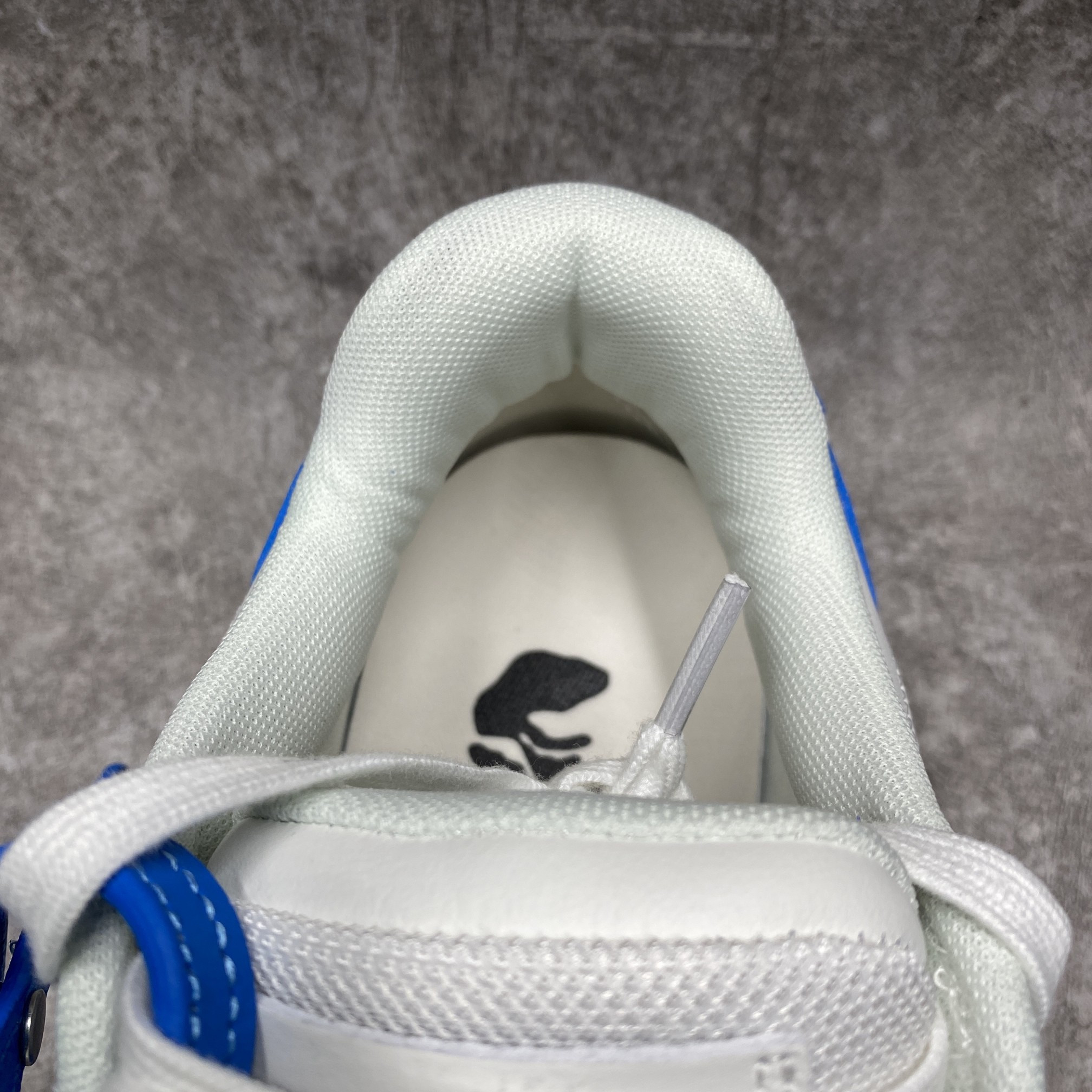 OFF-WHITE Out Of Office OOO Low White Blue