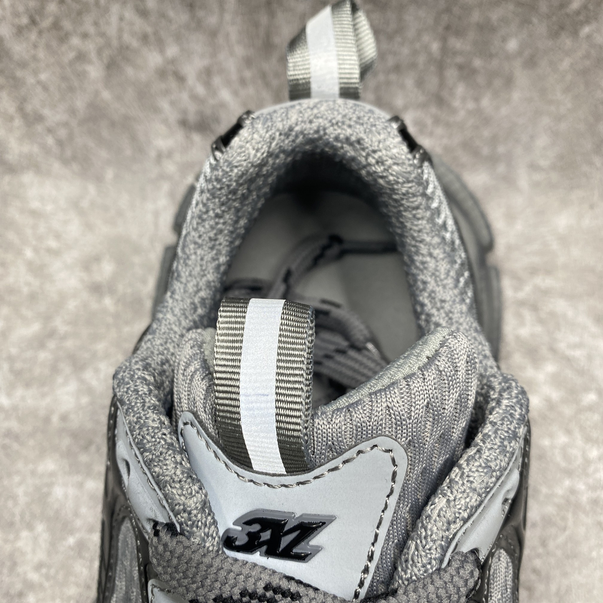Balenciga 3XL Low-Top Mesh Sneakers Grey Black