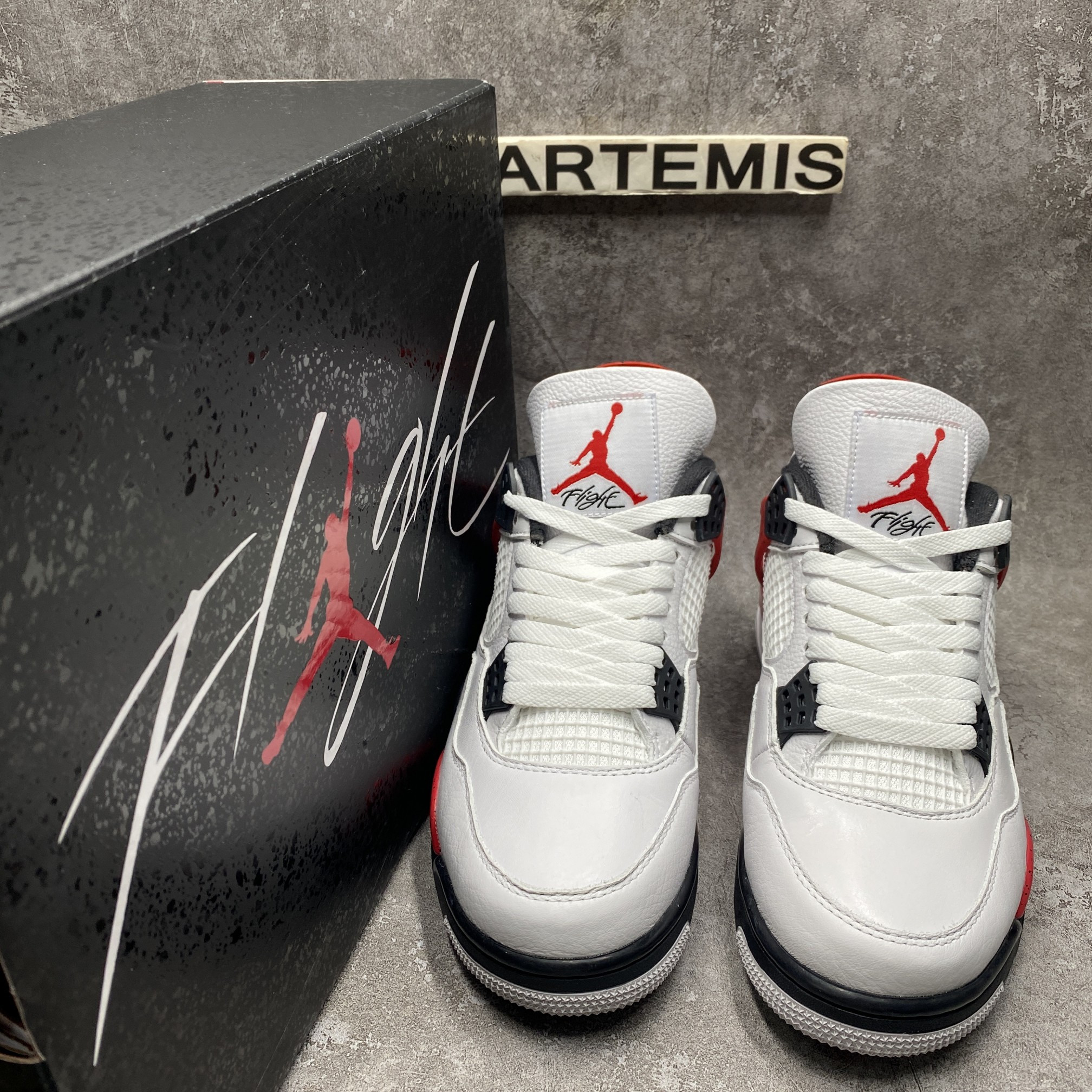 Air Jordan 4 Red Cement