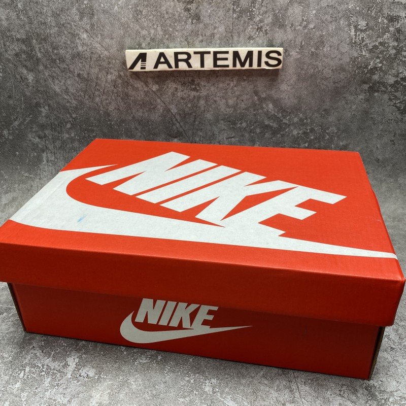 Nike Dunk Low Red Panda