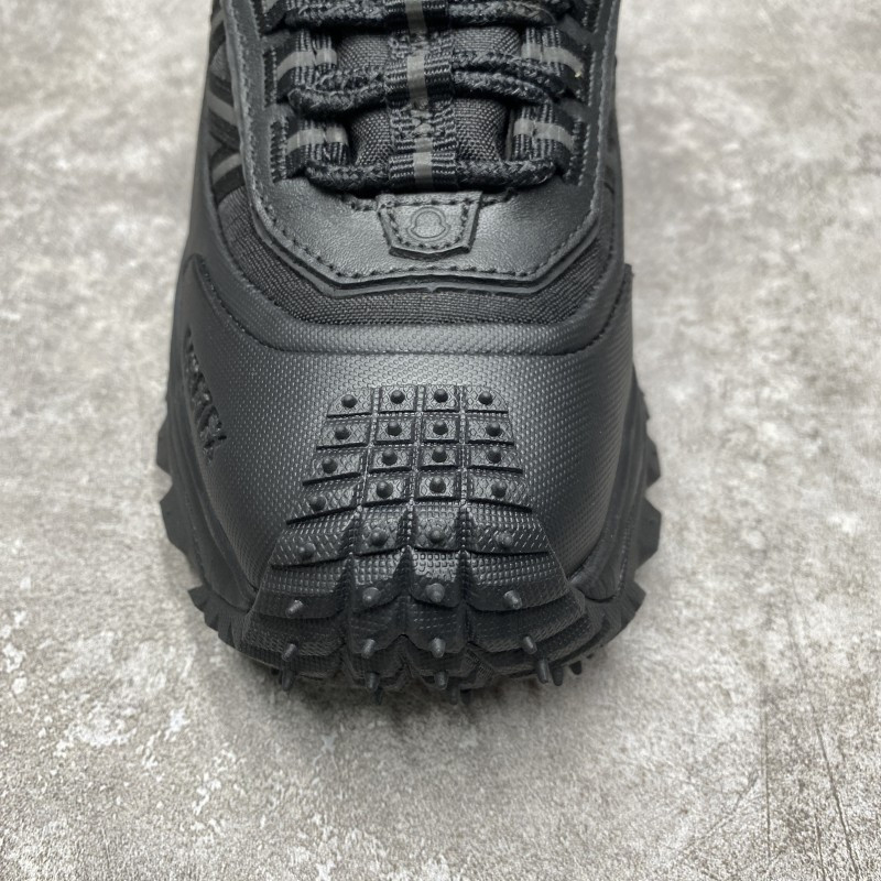 Moncler Trailgrip Gore-Tex Black