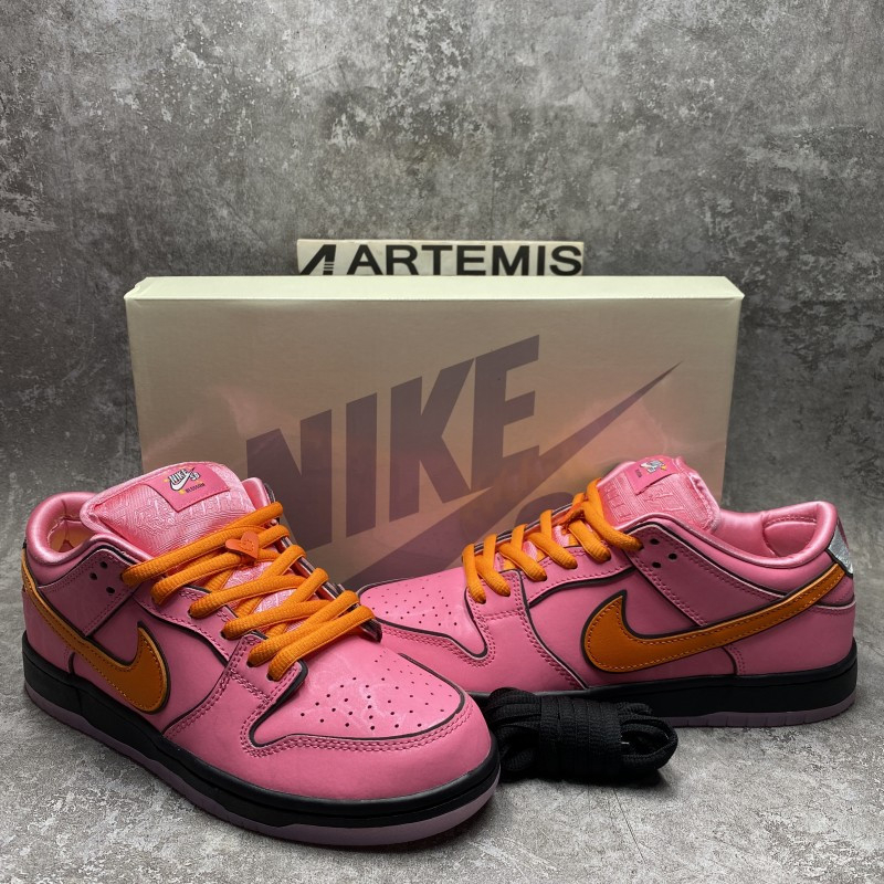 The Powerpuff Girls x Nike Dunk SB Low   PINK