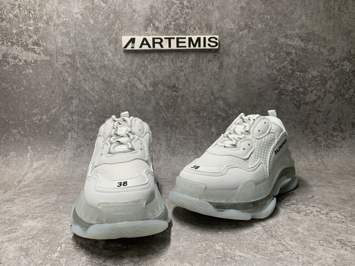 Balenciga Triple S Sneaker White Iridescent